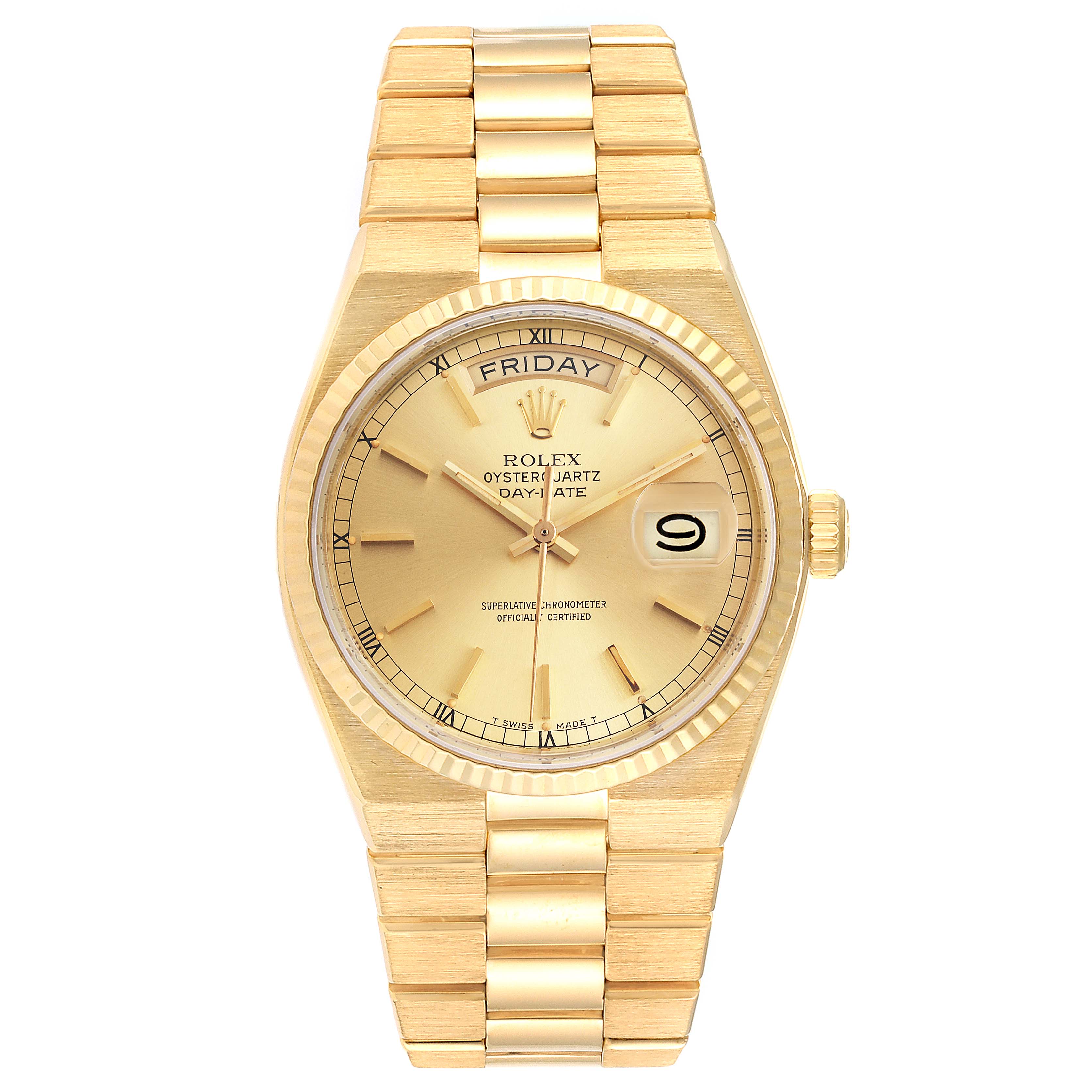 This image shows a front view of a Rolex Oysterquartz 25260 Men
s Yellow Gold Champagne Dial 25260 Men
s Yellow Gold Champagne Dial watch, highlighting its dial, bezel, case, and bracelet.
