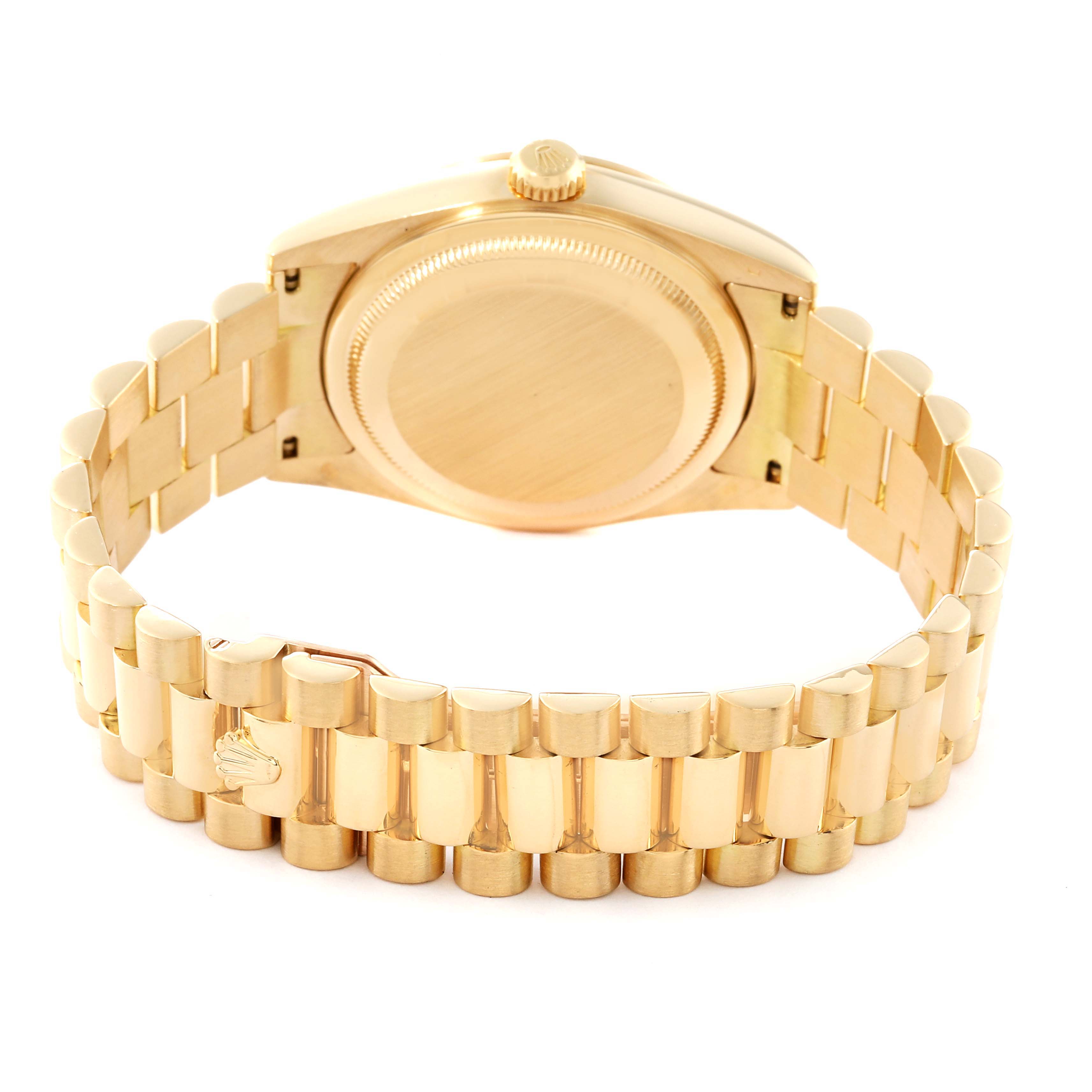 This image shows the back side and the bracelet of a Rolex President 118238 Men
s Yellow Gold Champagne Dial 118238 Men
s Yellow Gold Champagne Dial model watch.