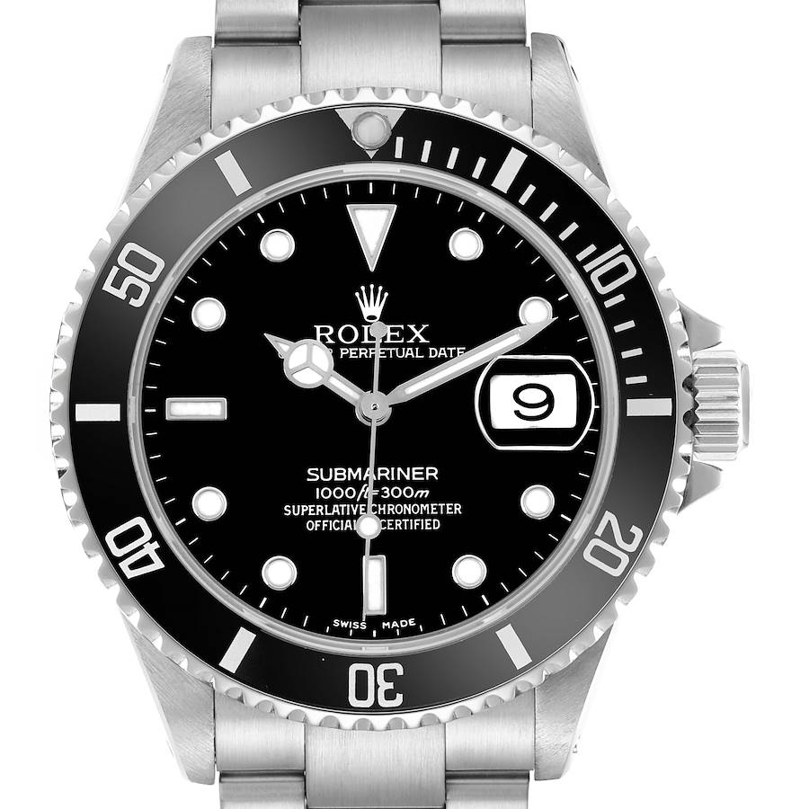 The image shows a frontal view of the Rolex Submariner model 16610, highlighting its black dial, bezel, and date feature.