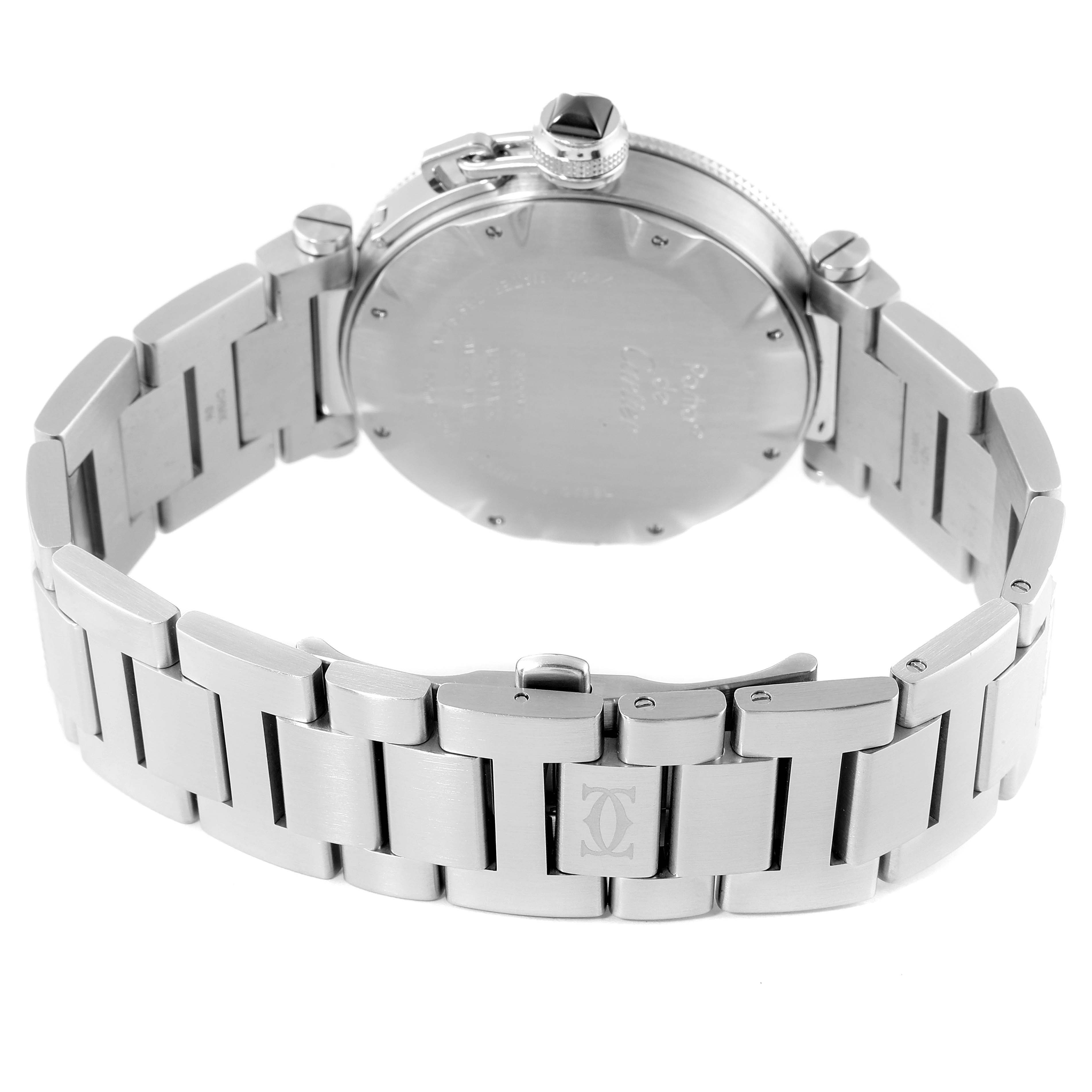 This image shows the back case and bracelet of a Cartier Pasha W31077M7 Men
s Stainless Steel Black Dial W31077M7 Men
s Stainless Steel Black Dial watch, emphasizing the metal strap and clasp.
