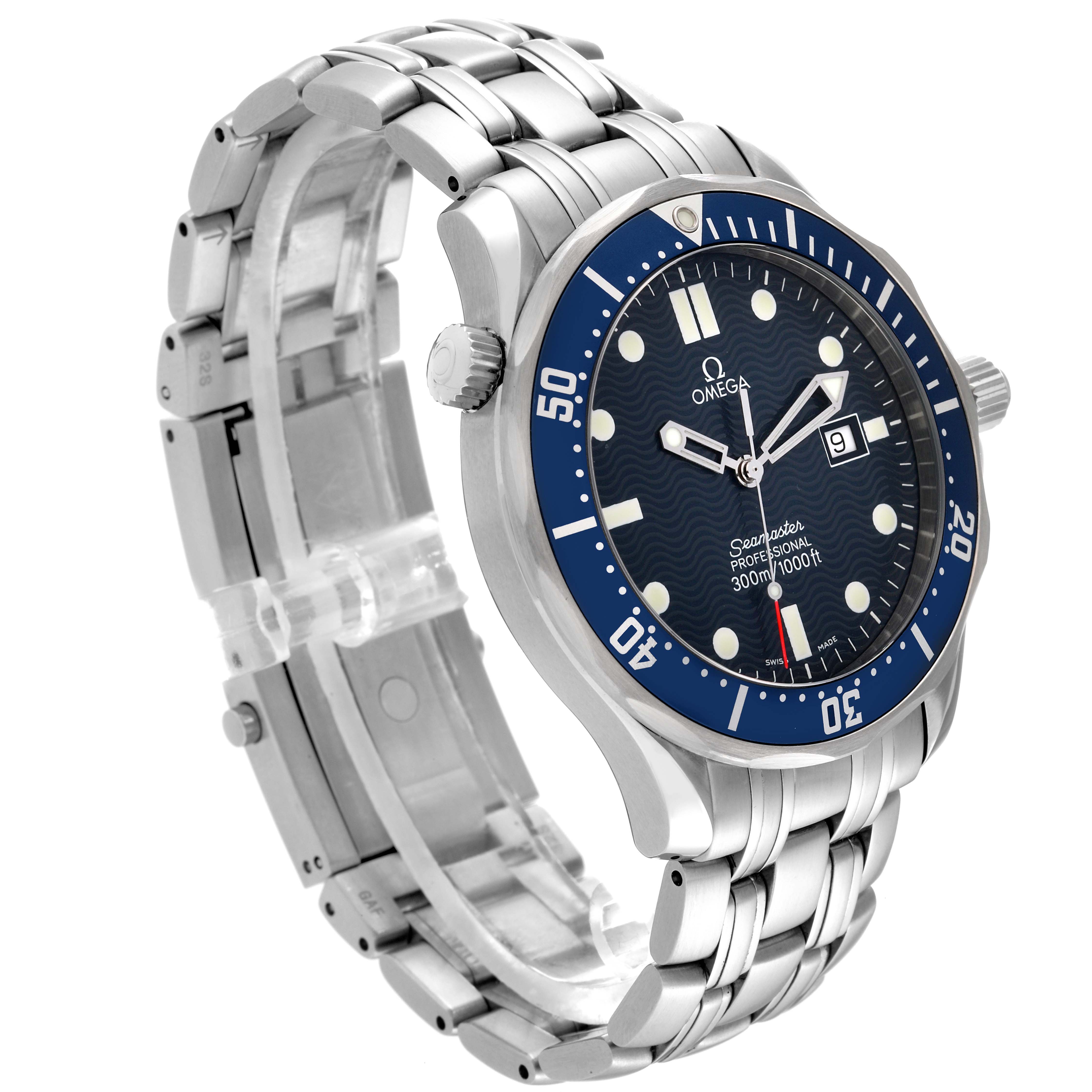 The Omega Seamaster 2541.80.00 Men
s Stainless Steel Blue Dial 2541.80.00 Men
s Stainless Steel Blue Dial watch is shown at an oblique angle, highlighting the face, bezel, crown, and stainless steel bracelet.