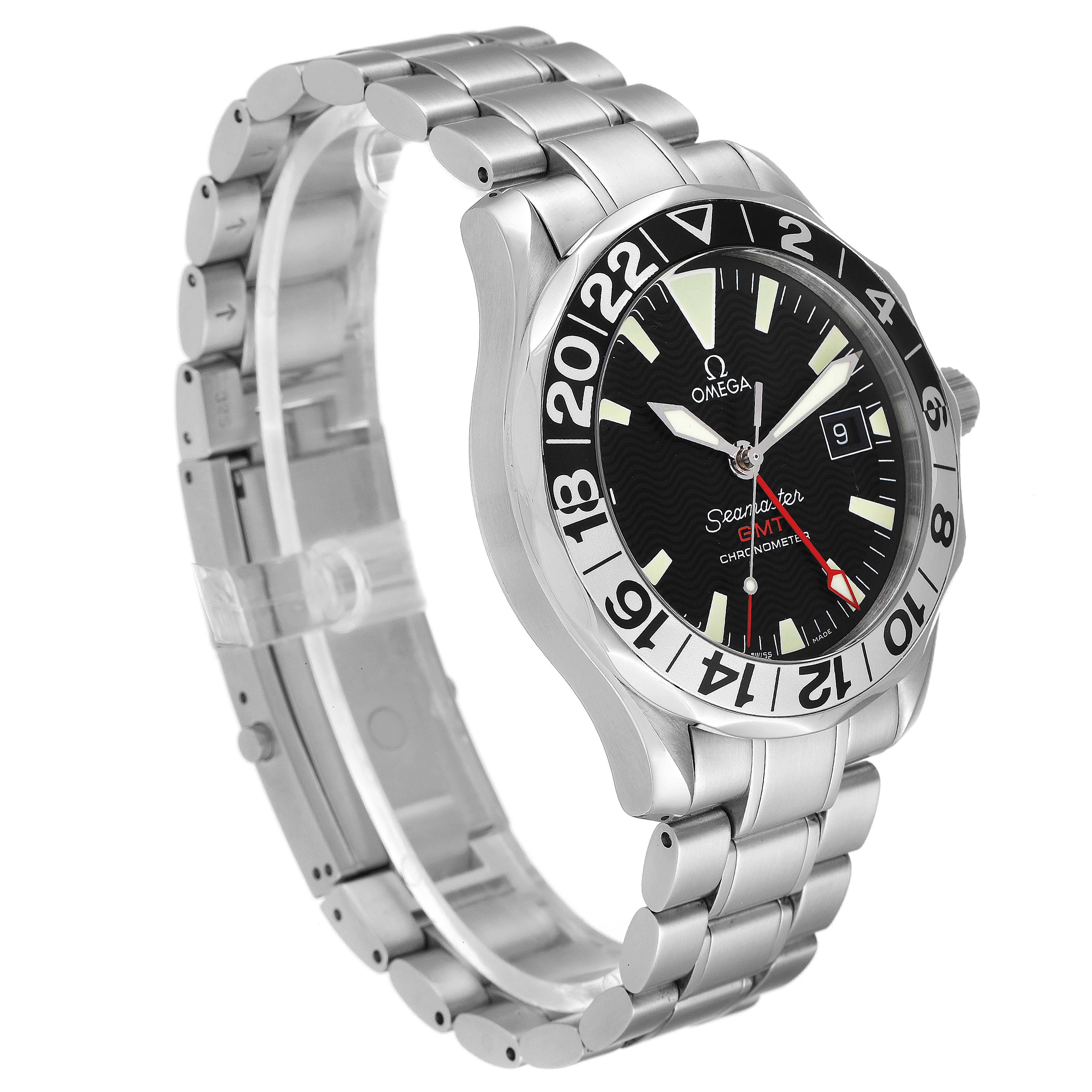 The image shows a side view of an Omega Seamaster 2234.50.00 Men's Stainless Steel Black Dial 2234.50.00 Men's Stainless Steel Black Dial watch displaying its stainless steel bracelet, bezel, and dial.