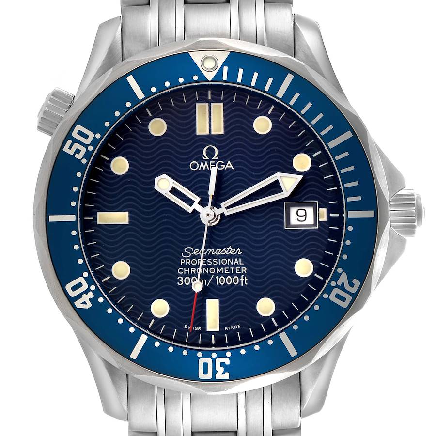The image shows a front view of the Omega Seamaster model 2531.80.00, highlighting the bezel, dial, hands, markers, and bracelet.