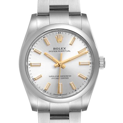 The image shows a front view of the Rolex Oyster Perpetual watch, clearly displaying its dial and bracelet.