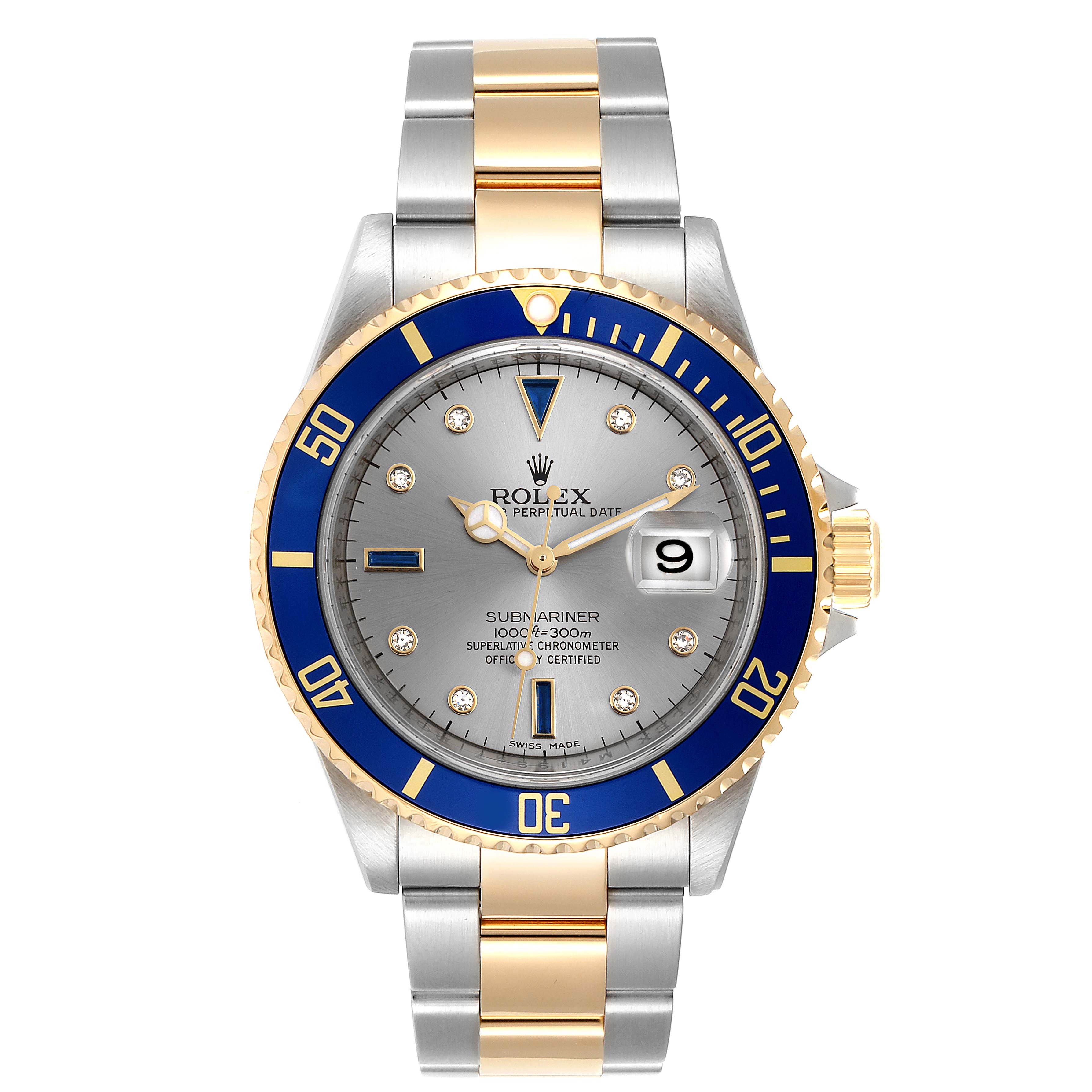 The image shows a front angle of the Rolex Submariner 16613 Men
s Steel and Gold (two tone) Grey Dial 16613 Men
s Steel and Gold (two tone) Grey Dial watch, highlighting its bezel, dial, hands, and bracelet.
