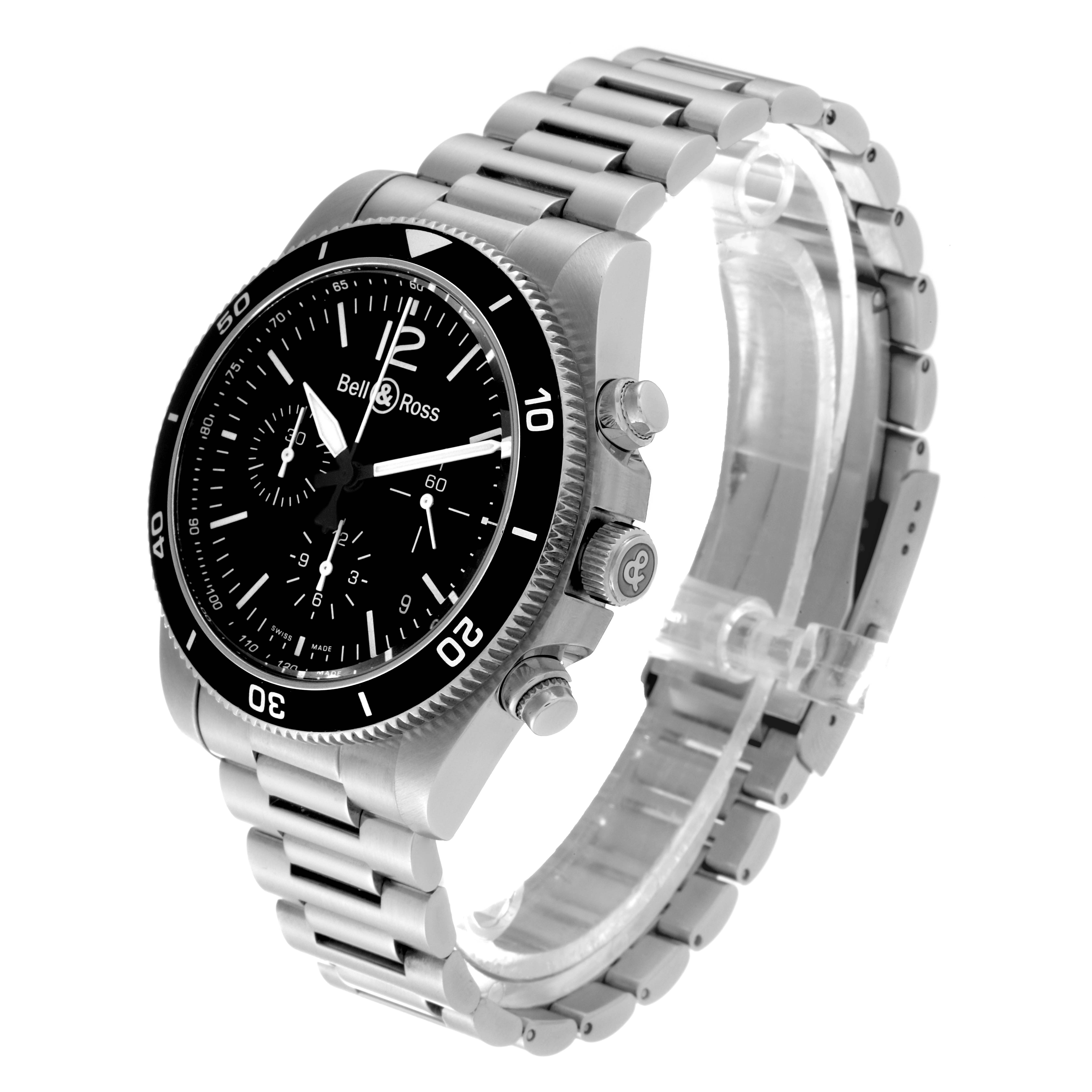 This image shows the Bell 
Ross Heritage BRV394-BL-ST/SST Men
s Stainless Steel Black Dial BRV394-BL-ST/SST Men
s Stainless Steel Black Dial model watch at a three-quarter angle, highlighting its bezel, dial, and stainless steel bracelet.