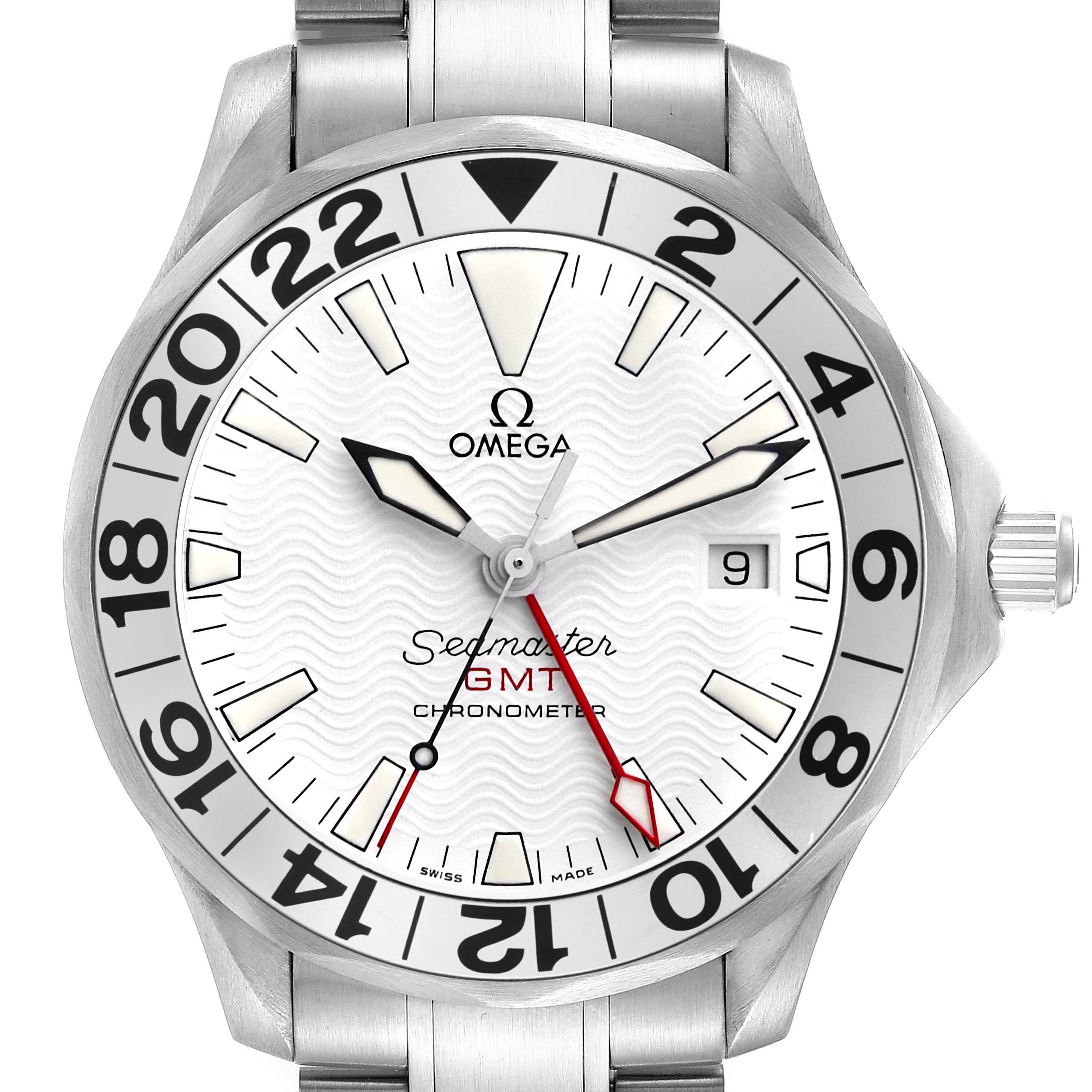 The Omega Seamaster 2538.20.00 Men
s Stainless Steel White Dial watch is shown from the front, highlighting its dial, hands, bezel, and crown.