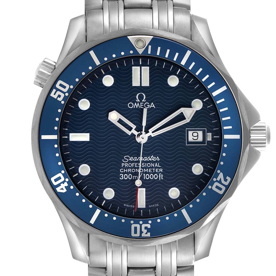 The image shows a frontal view of an Omega Seamaster model 2531.80.00 men's watch, highlighting the dial, bezel, case, and part of the bracelet.