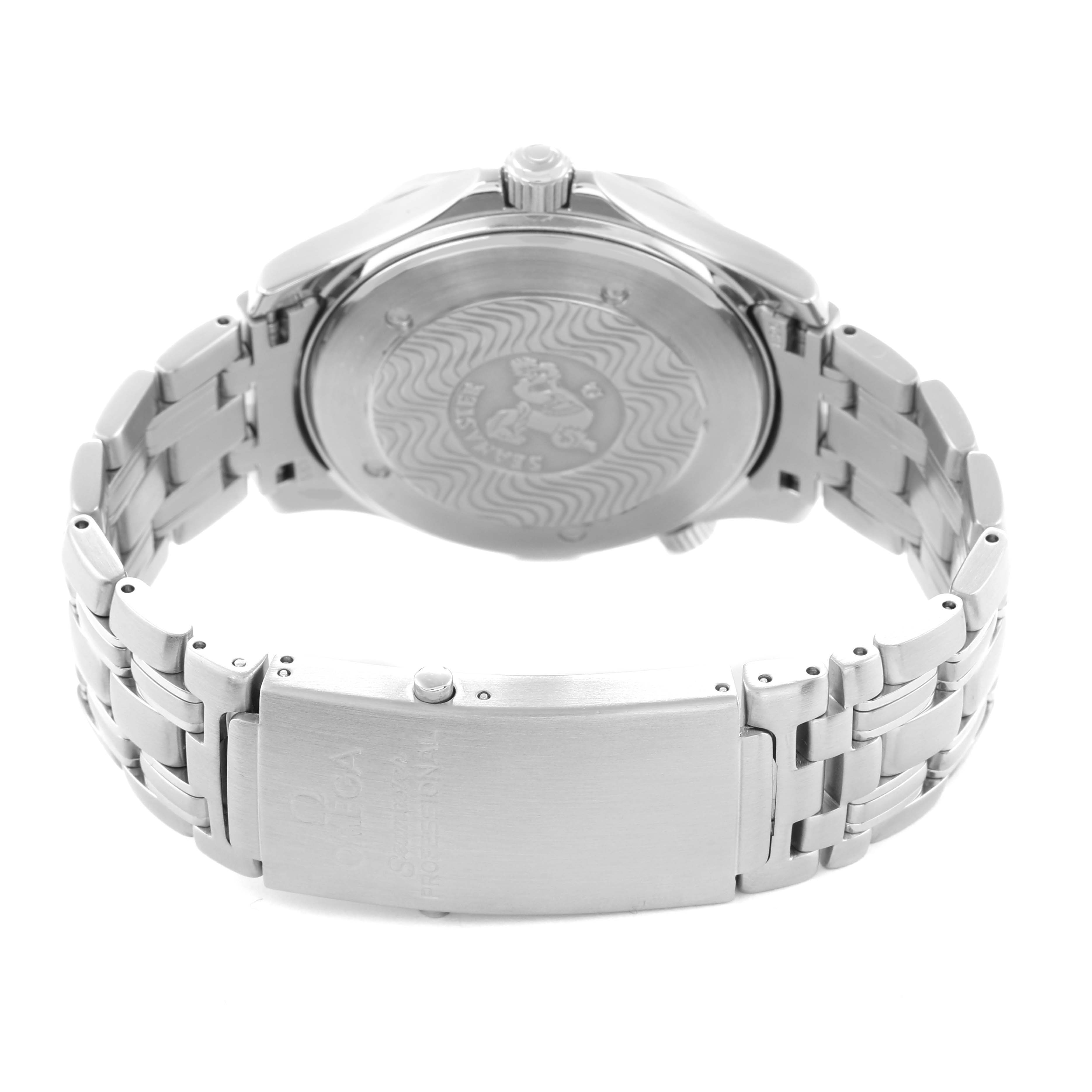 The image shows the back of an Omega Seamaster 2531.80.00 Men
s Stainless Steel Blue Dial watch, highlighting the case back, bracelet, and clasp.