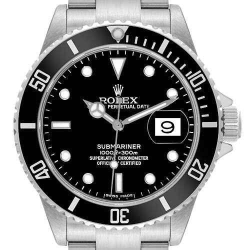 This image shows a front view of the Rolex Submariner watch, highlighting the dial, bezel, and bracelet.