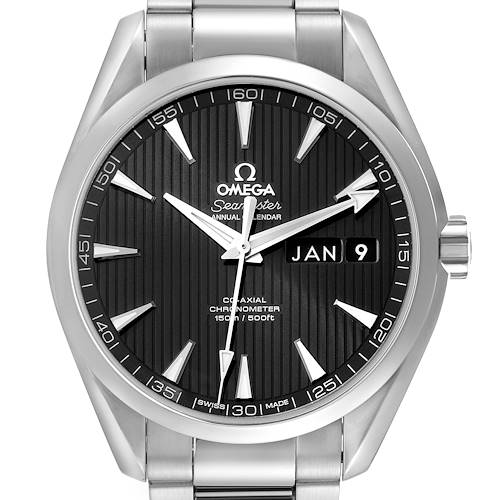 The image shows a frontal view of an Omega Aqua Terra Seamaster watch displaying time, date, and day.