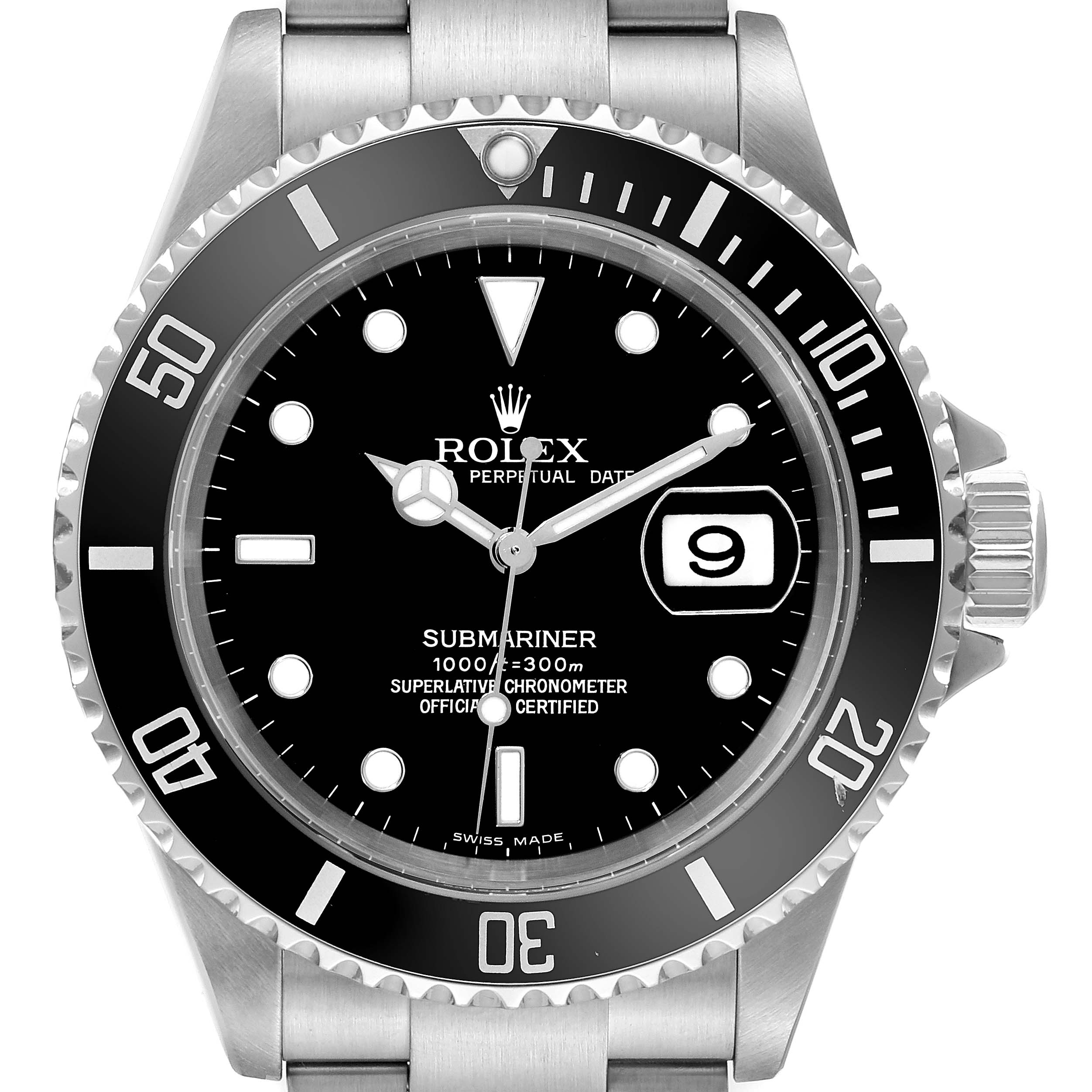 The image shows a front view of the Rolex Submariner 16610 Men
s Stainless Steel Black Dial 16610 Men
s Stainless Steel Black Dial watch, highlighting the dial, bezel, hands, and date window.