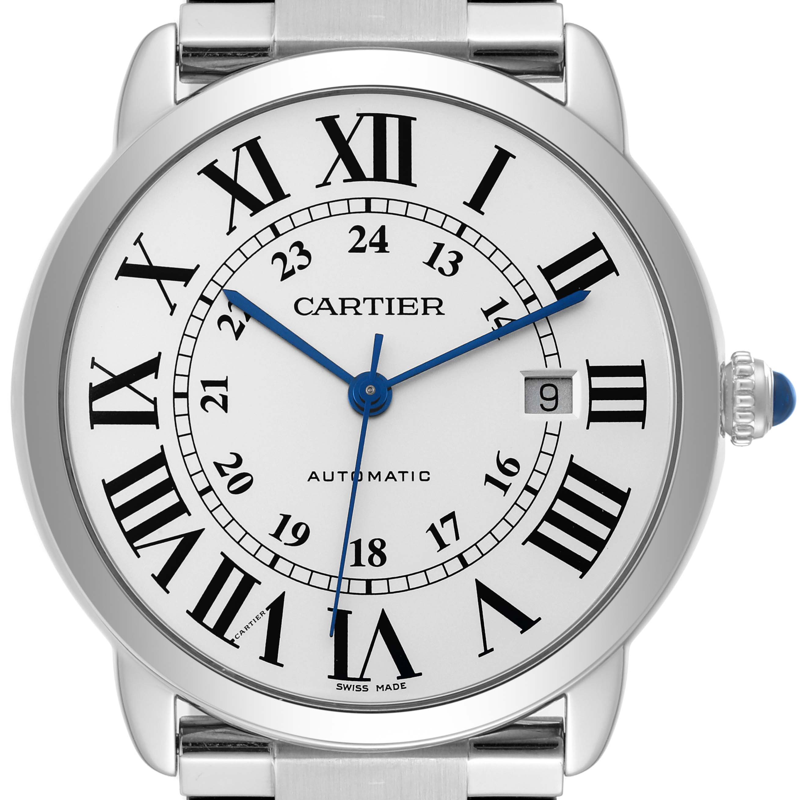 This Cartier Ronde W6701011 Men
s Stainless Steel Silver Dial W6701011 Men
s Stainless Steel Silver Dial model watch is shown from the front, displaying the dial, Roman numerals, hands, and date window.