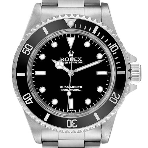 The image shows a front view of a Rolex Submariner watch, displaying the dial, bezel, hands, and bracelet.