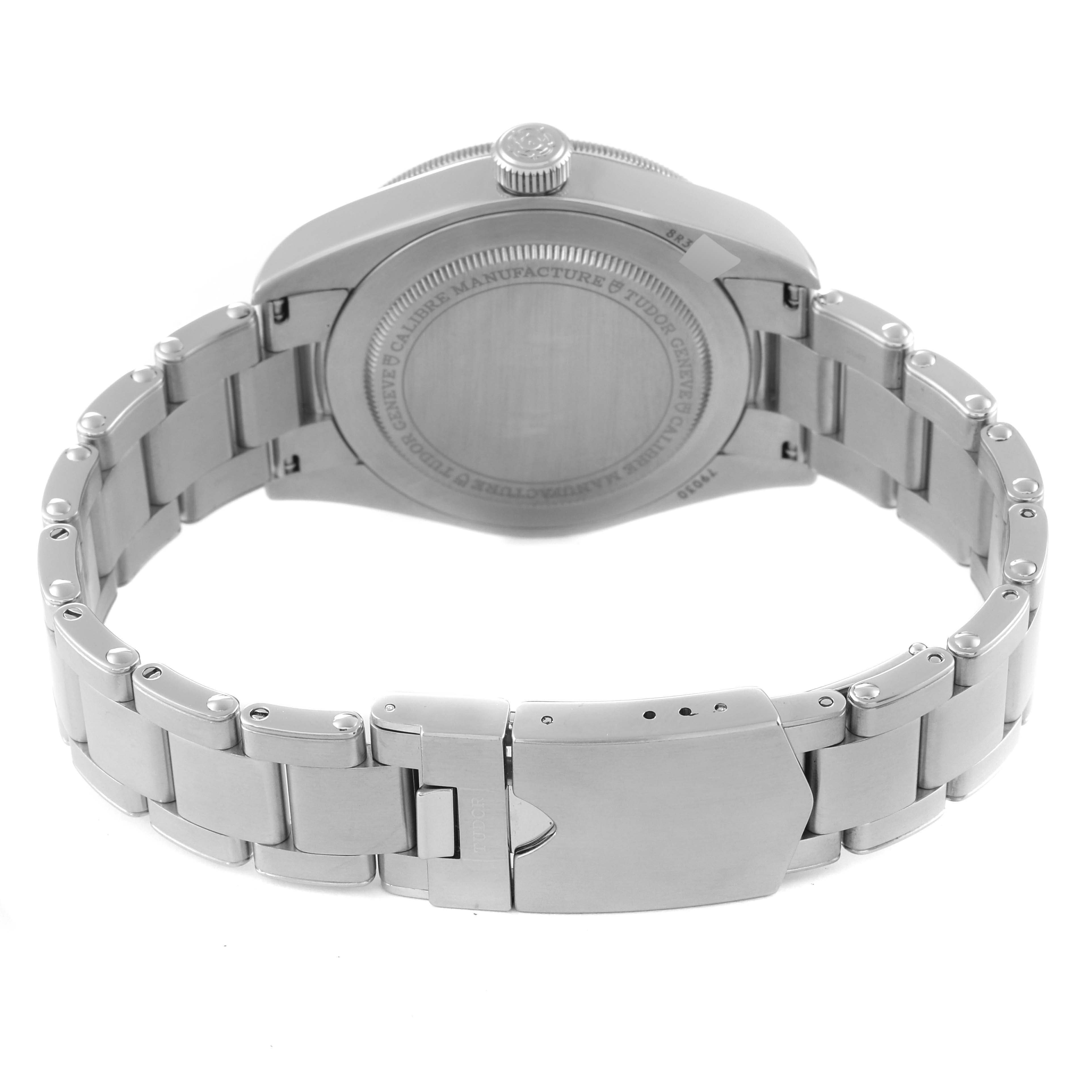 The image shows the back case and stainless steel bracelet of the Tudor Heritage Black Bay M79030N-0001 Men's Stainless Steel Black Dial M79030N-0001 Men's Stainless Steel Black Dial watch.