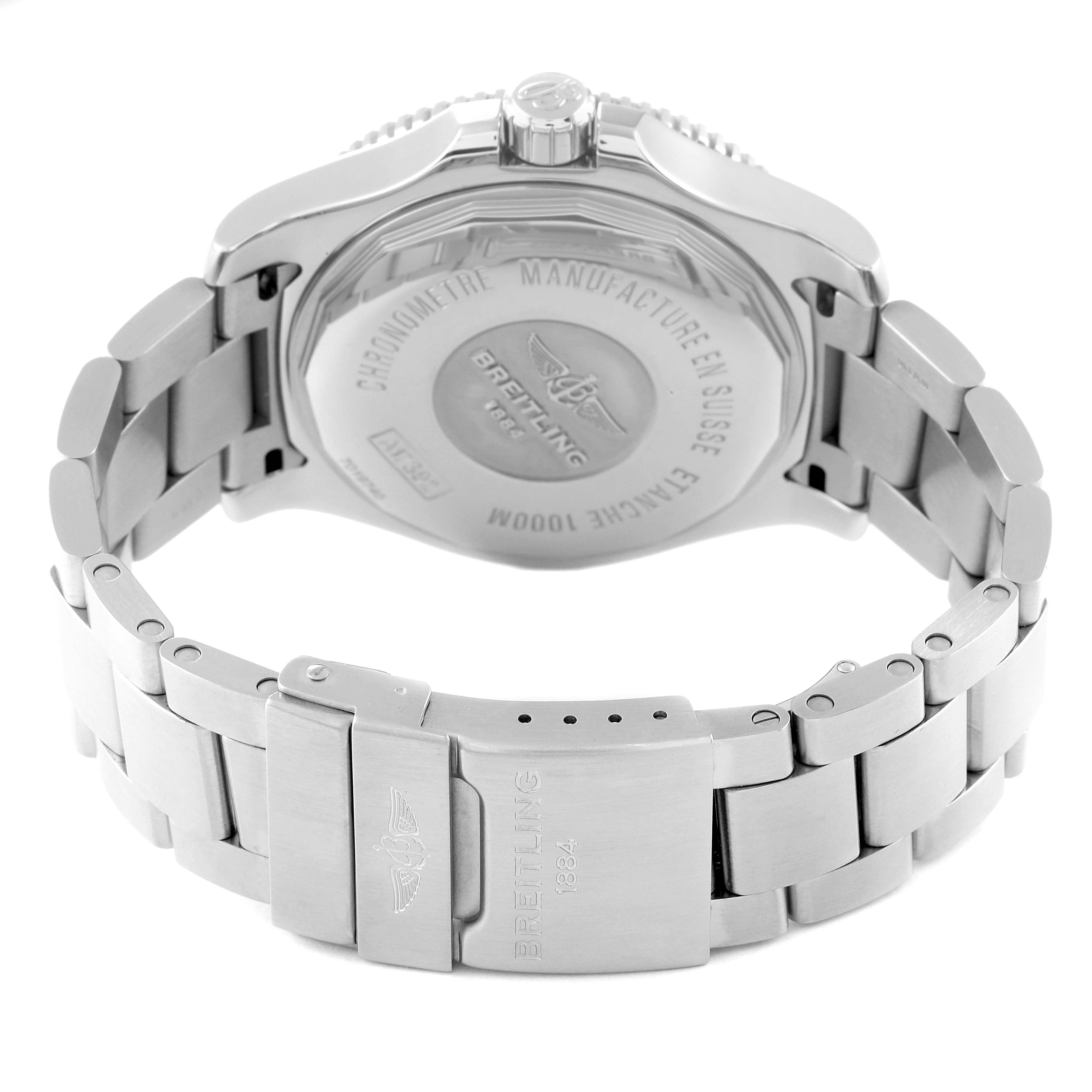 The image shows the backside and stainless steel bracelet of the Breitling Superocean A17392 Men
s Stainless Steel Blue Dial A17392 Men
s Stainless Steel Blue Dial watch.