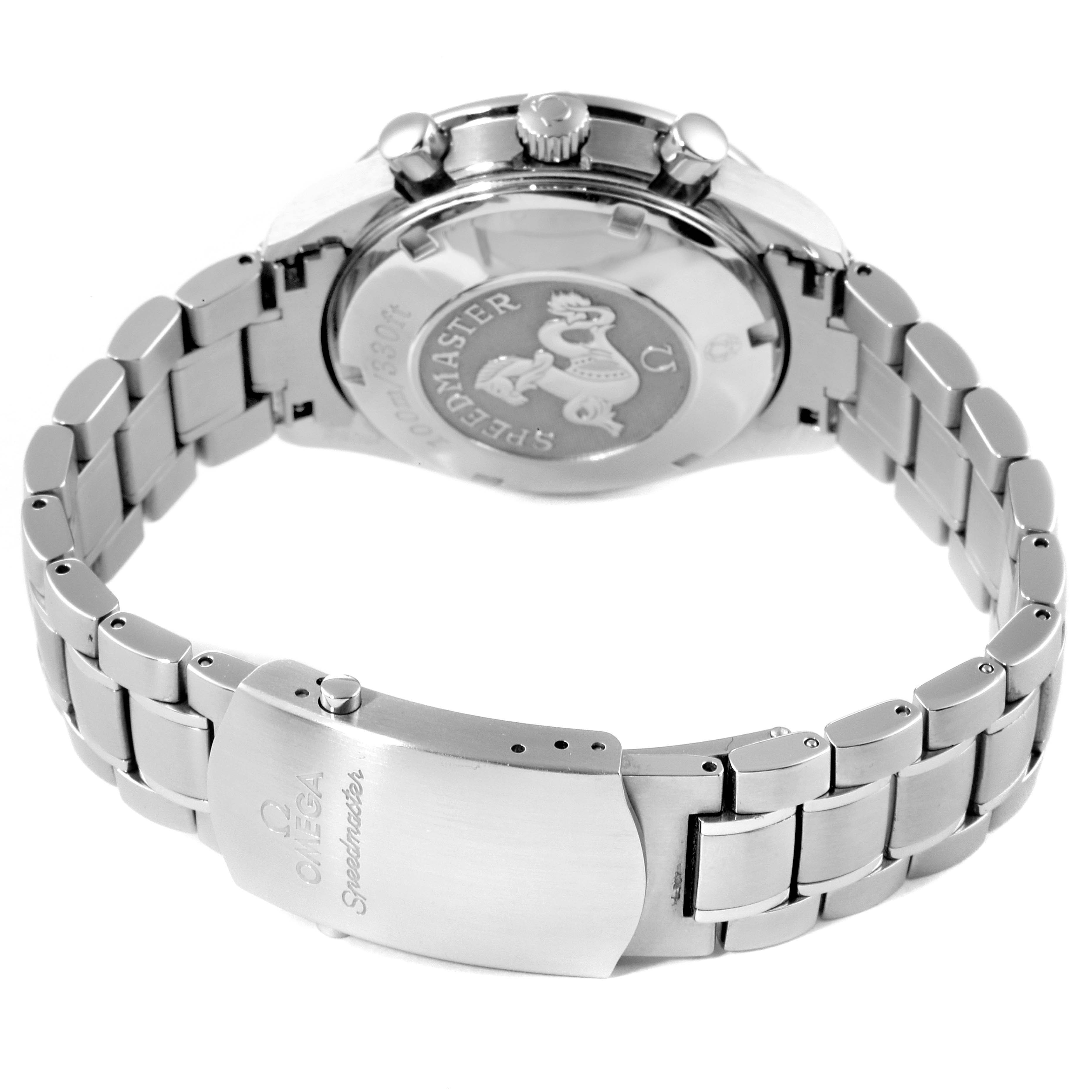 The image shows the back view of an Omega Speedmaster 3220.50.00 Men
s Stainless Steel Black Dial 3220.50.00 Men
s Stainless Steel Black Dial watch, highlighting its stainless steel bracelet and case back.