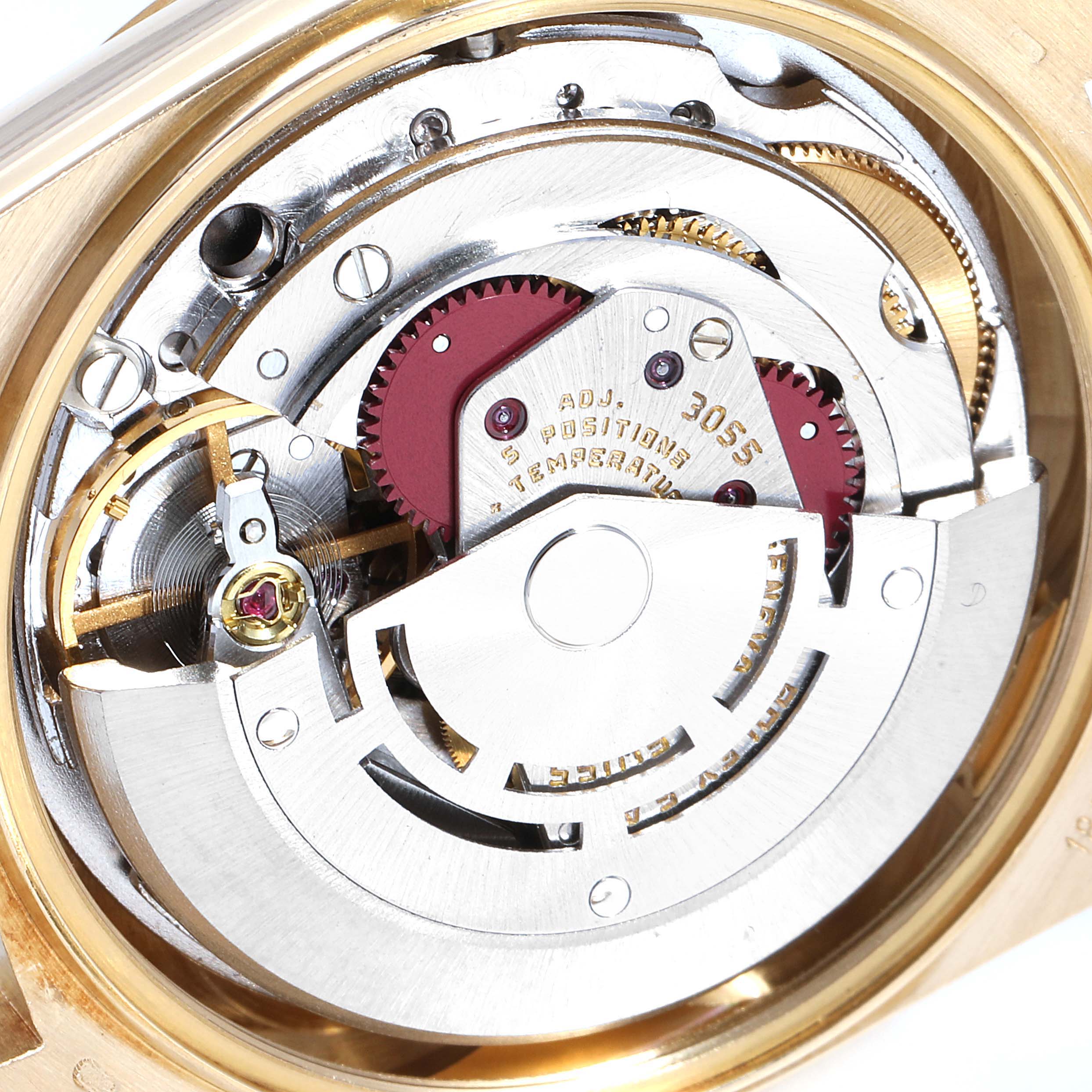 The image shows the internal mechanism of the Rolex President 18038 Men's Yellow Gold Blue Dial 18038 Men's Yellow Gold Blue Dial model watch at a close-up angle.
