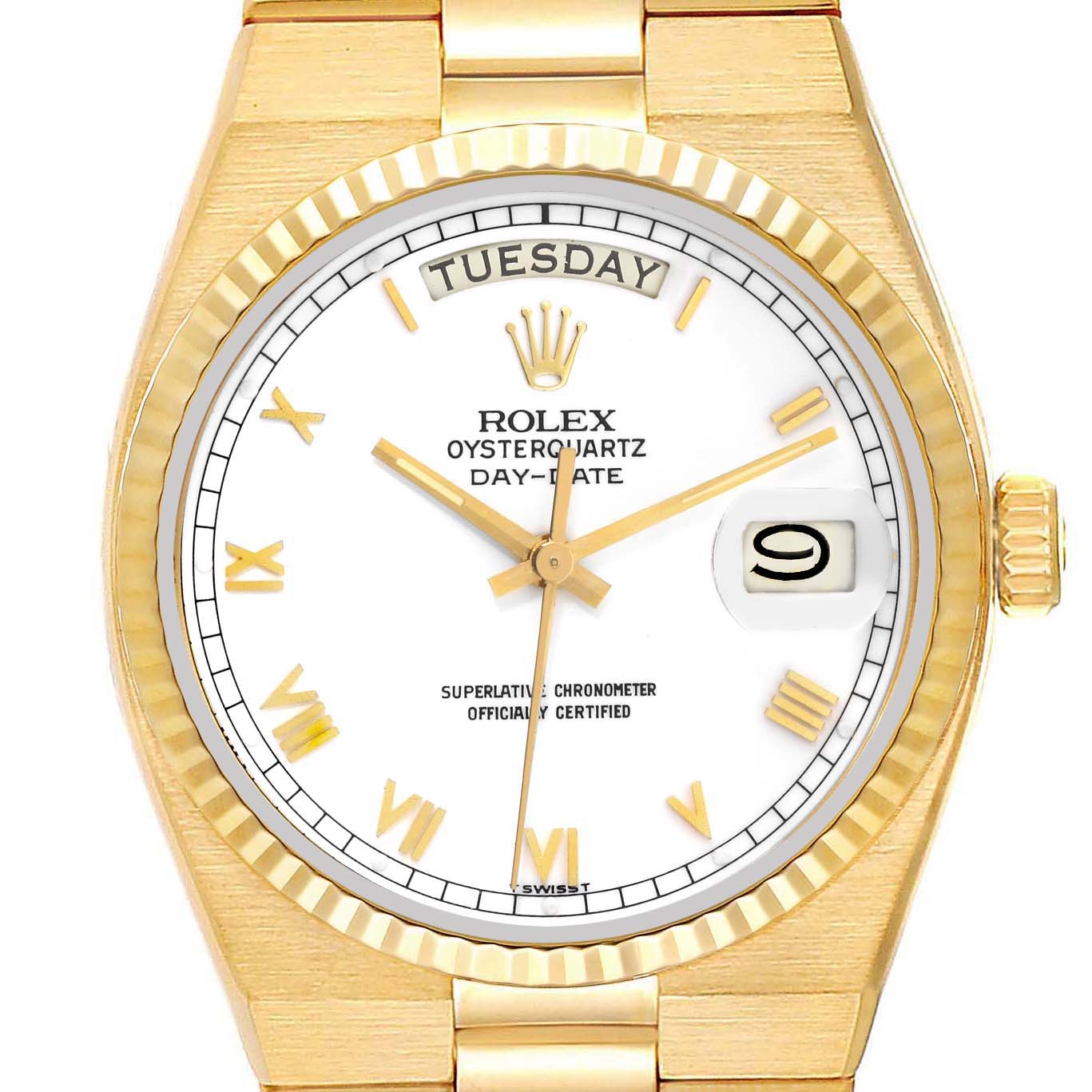 This image shows a frontal view of the Rolex Oysterquartz 19018 Men's Yellow Gold White Dial 19018 Men's Yellow Gold White Dial watch, highlighting the dial, bezel, and crown.