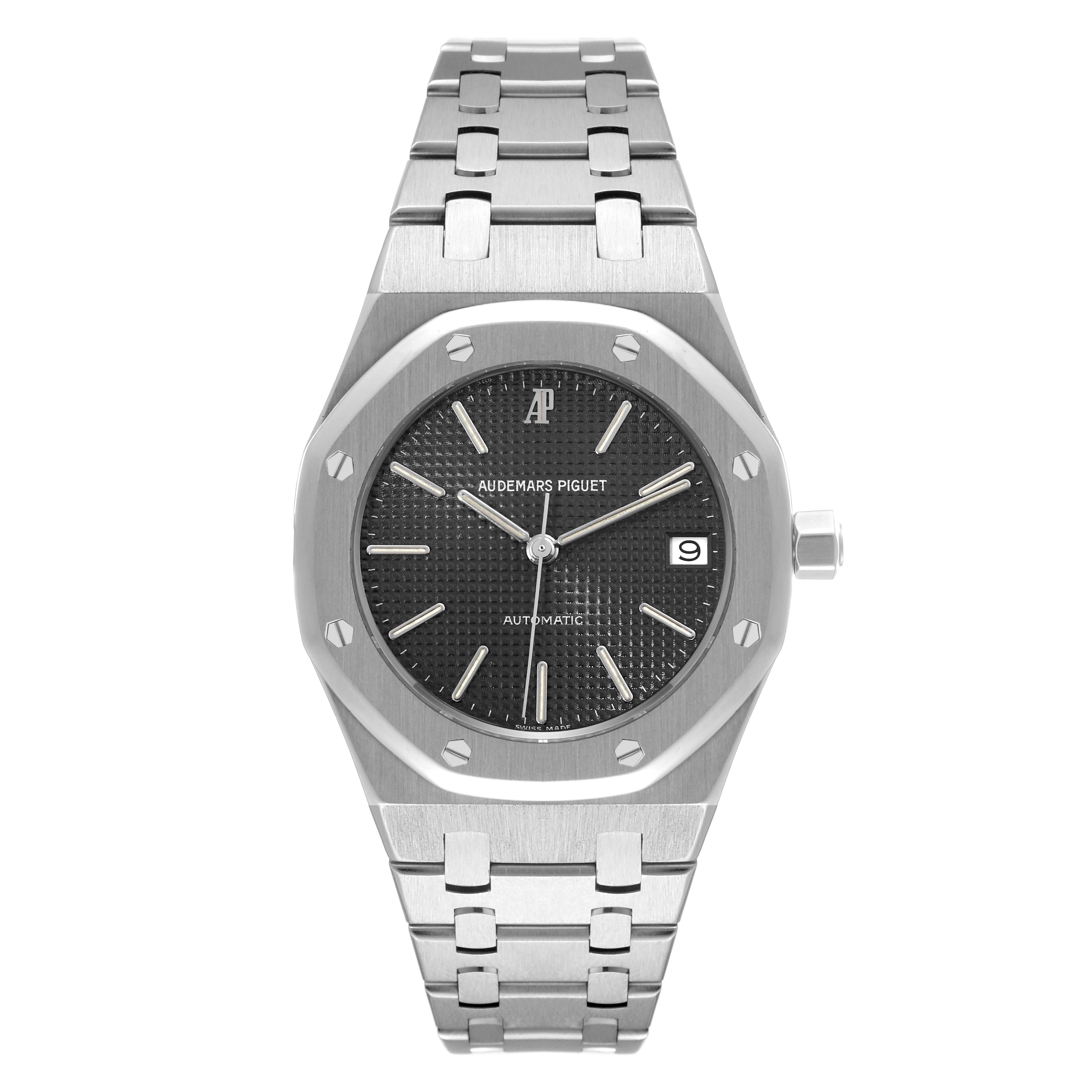 This image shows a front view of the Audemars Piguet Royal Oak 14790ST Men's Stainless Steel Grey Dial 14790ST Men's Stainless Steel Grey Dial watch, highlighting its face, bezel, and bracelet.