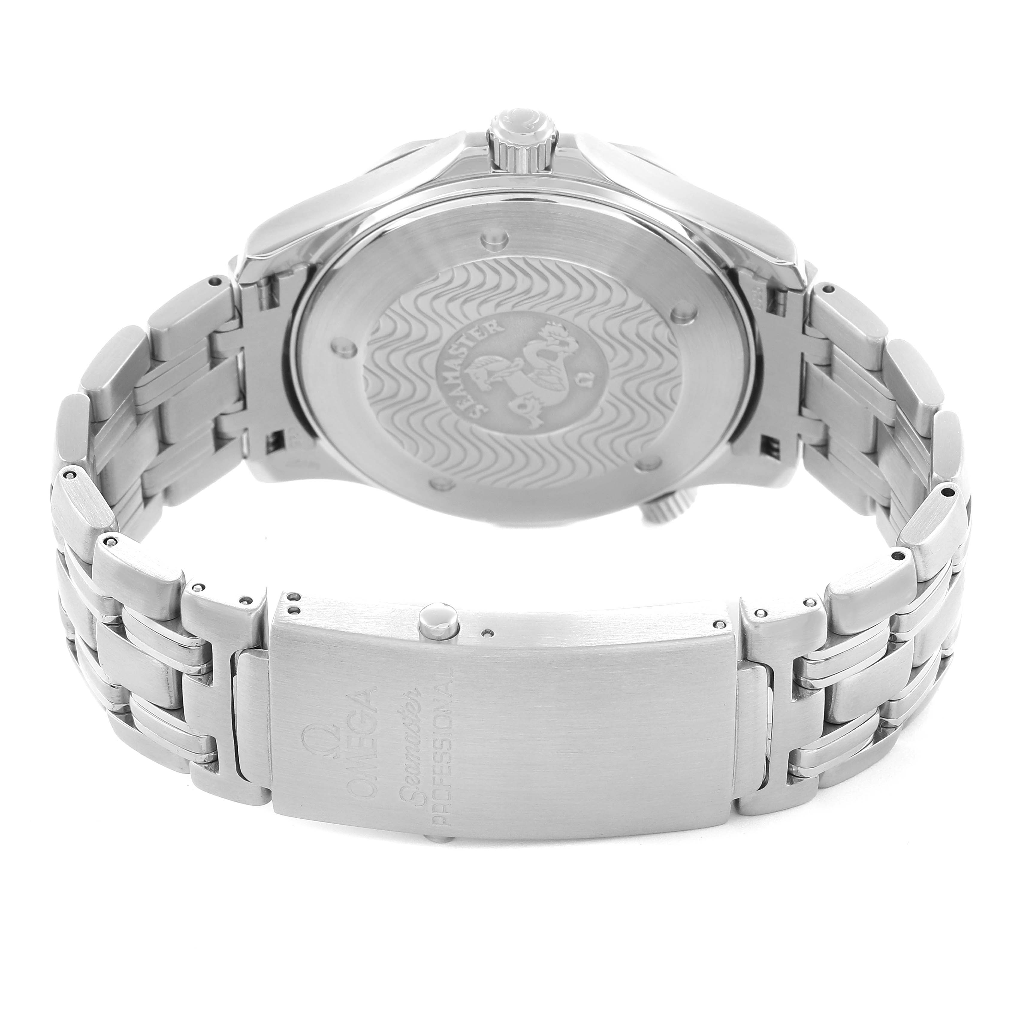 The image shows the back and bracelet of an Omega Seamaster 2541.80.00 Men
s Stainless Steel Blue Dial watch, highlighting the case back engravings and clasp.