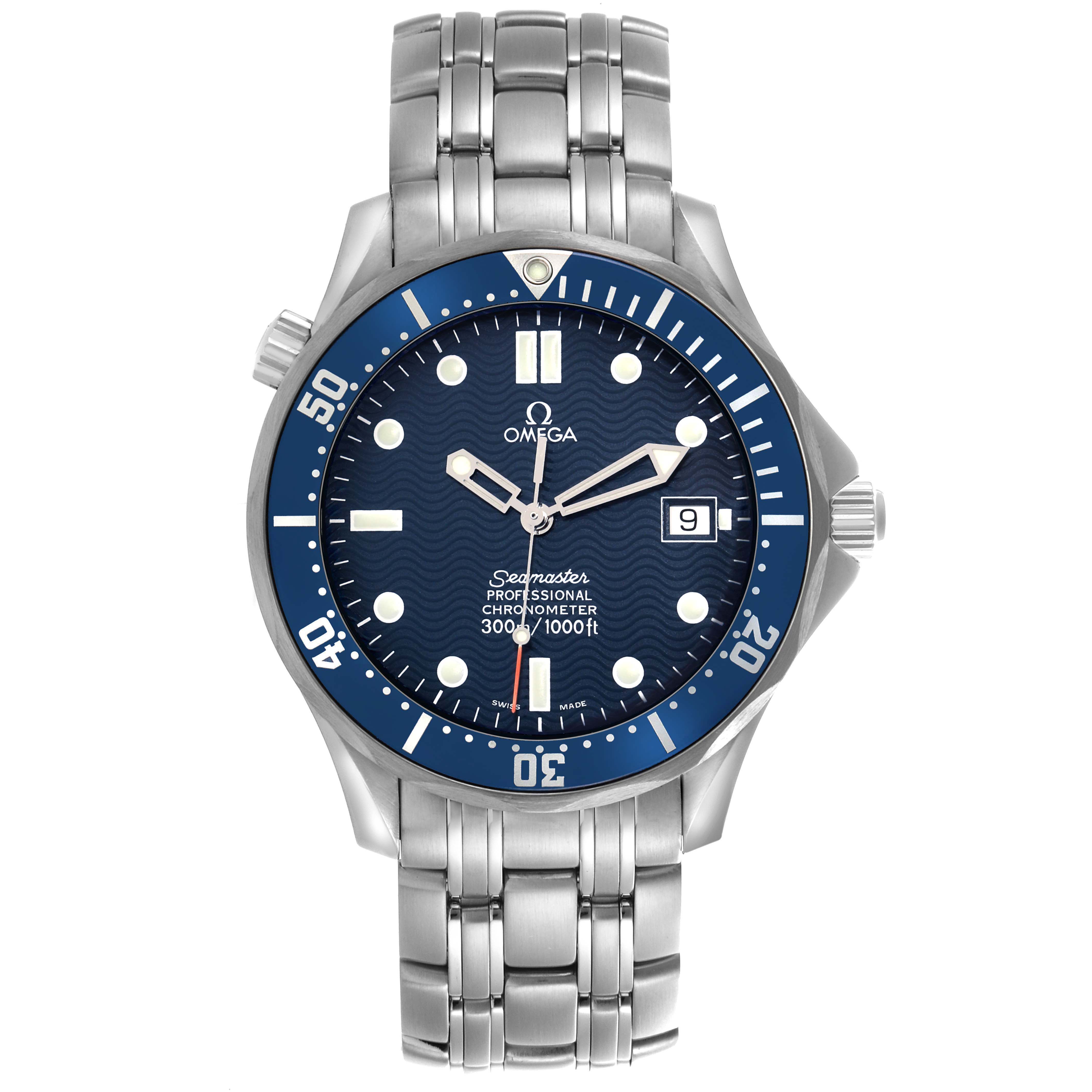 The image shows a frontal view of the Omega Seamaster 2531.80.00 Men
s Stainless Steel Blue Dial, highlighting the dial, bezel, and bracelet.