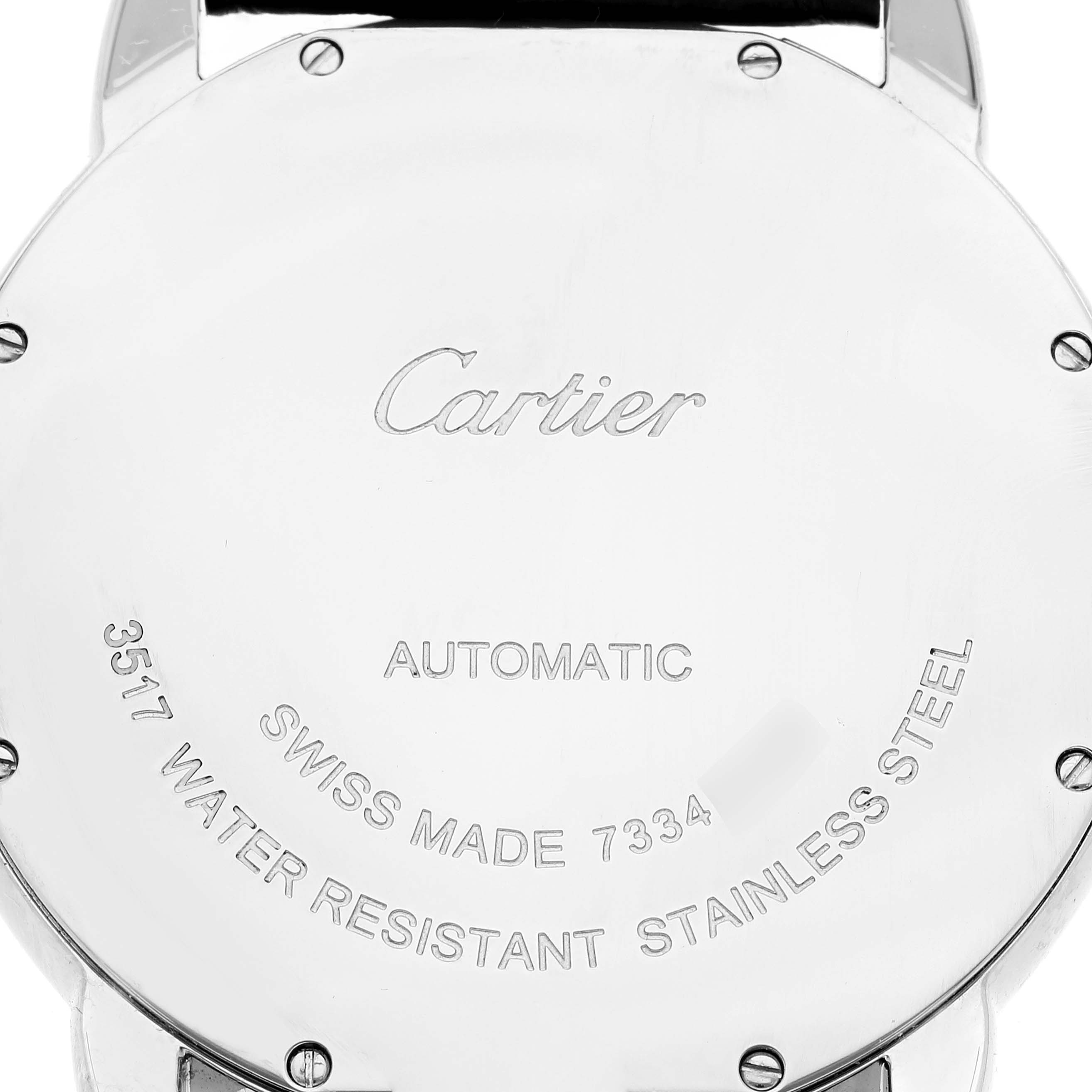 The image shows the back case of a Cartier Ronde W6701010 Men
s Stainless Steel Silver Dial W6701010 Men
s Stainless Steel Silver Dial watch, highlighting brand engraving and specifications.