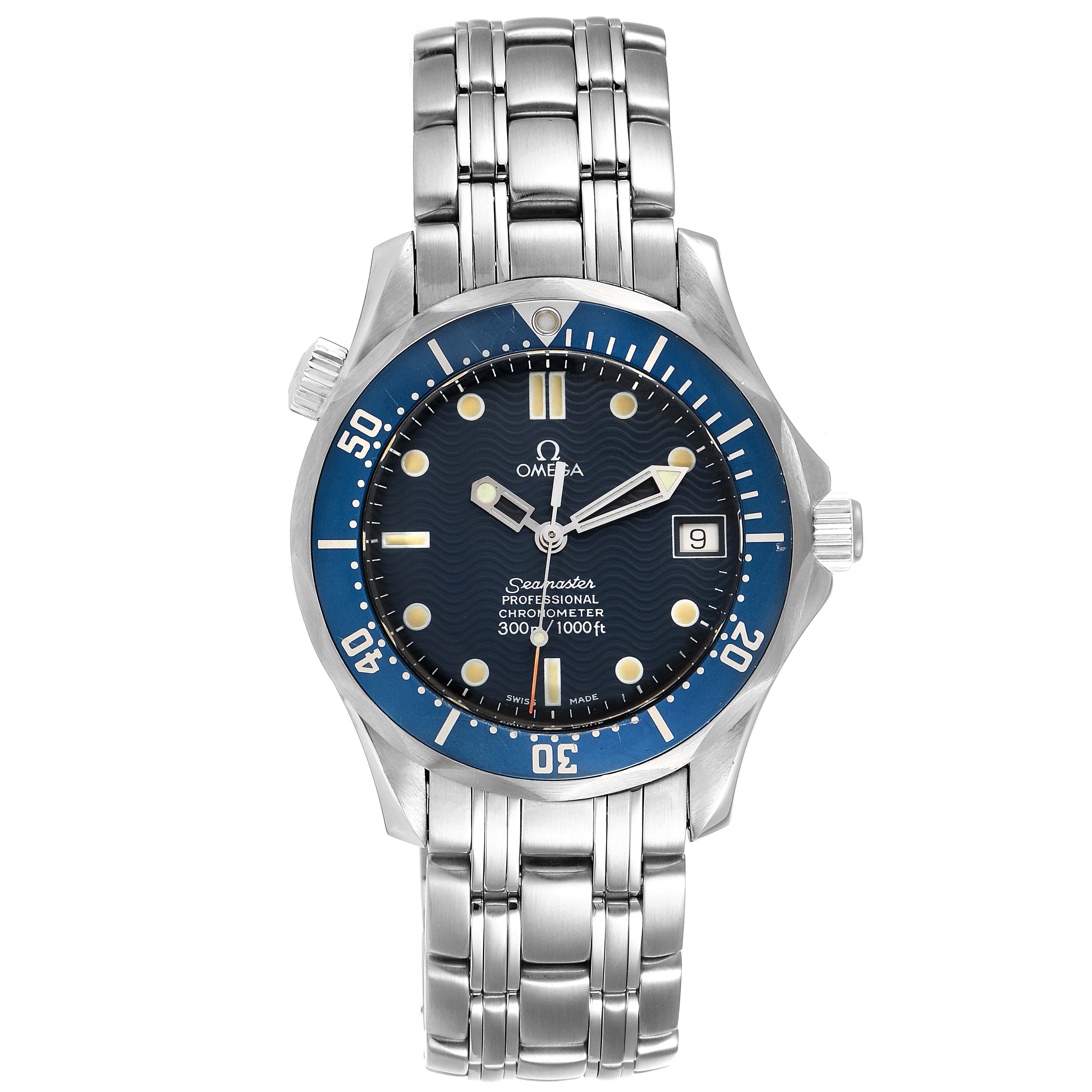 The image shows the front view of an Omega Seamaster 2551.80.00 Men's Stainless Steel Blue Dial 2551.80.00 Men's Stainless Steel Blue Dial watch, displaying its dial, bezel, and bracelet.