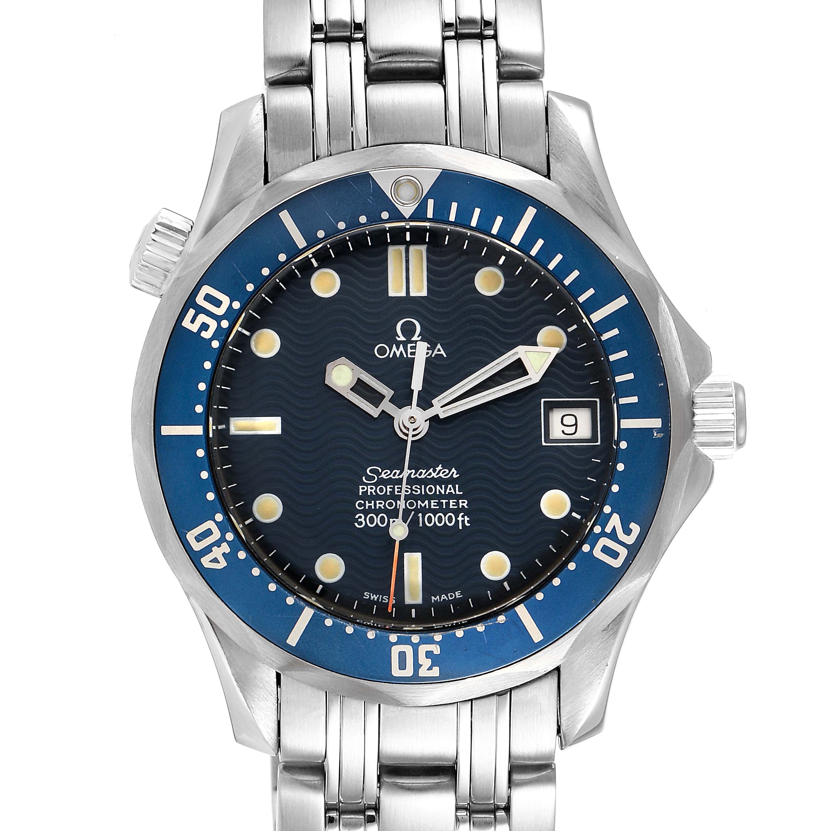 The image shows a front view of the Omega Seamaster 2551.80.00 Men's Stainless Steel Blue Dial 2551.80.00 Men's Stainless Steel Blue Dial watch, highlighting its dial, bezel, and bracelet.