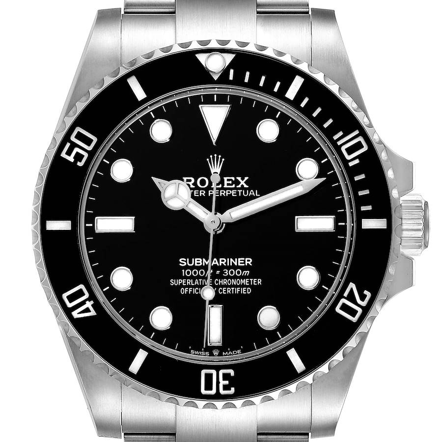 The image shows a front view of a Rolex Submariner watch, displaying the dial, bezel, and part of the bracelet.