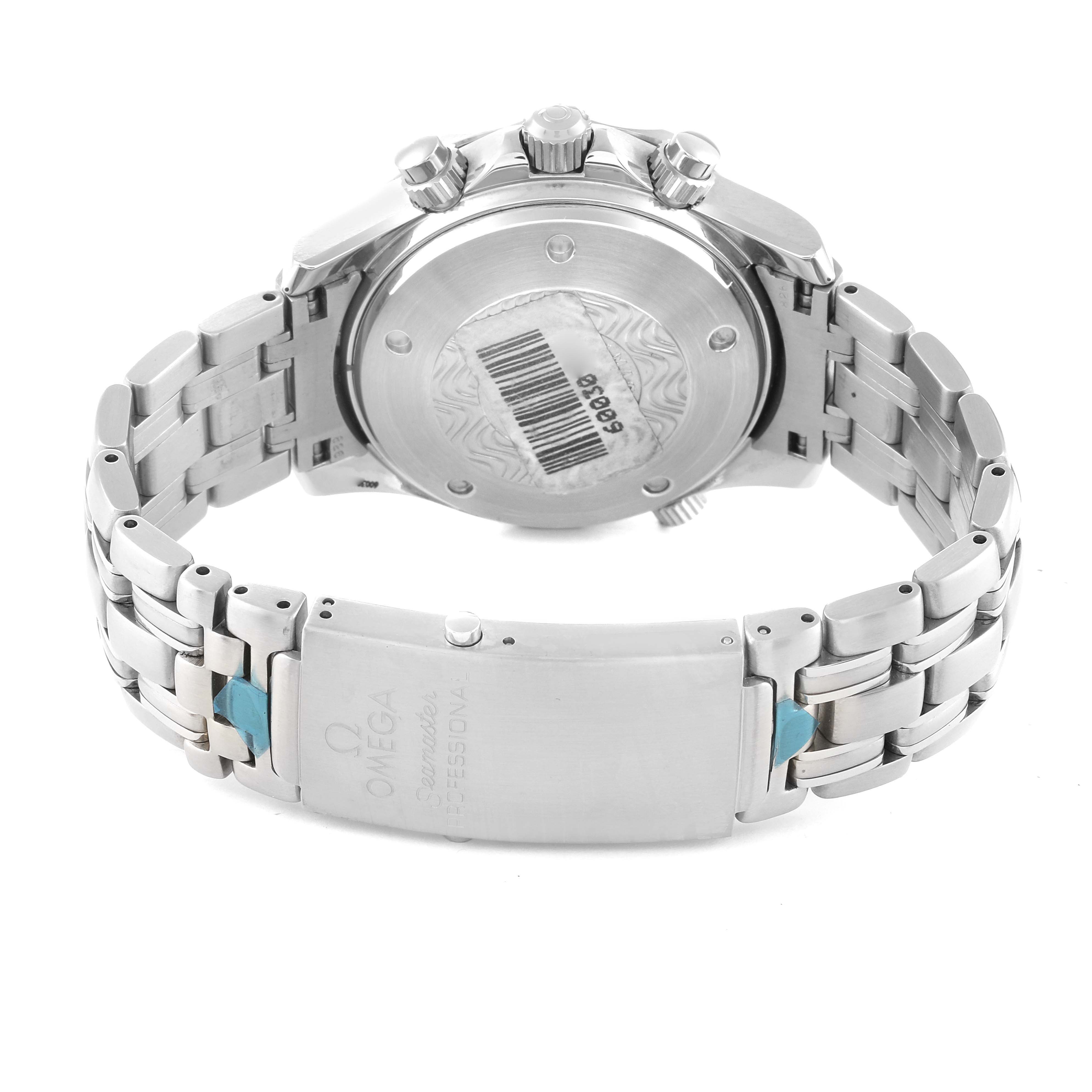 This image shows the back, bracelet, and clasp of the Omega Seamaster 2599.80.00 Men's Stainless Steel Blue Dial 2599.80.00 Men's Stainless Steel Blue Dial watch, highlighting its stainless steel construction.