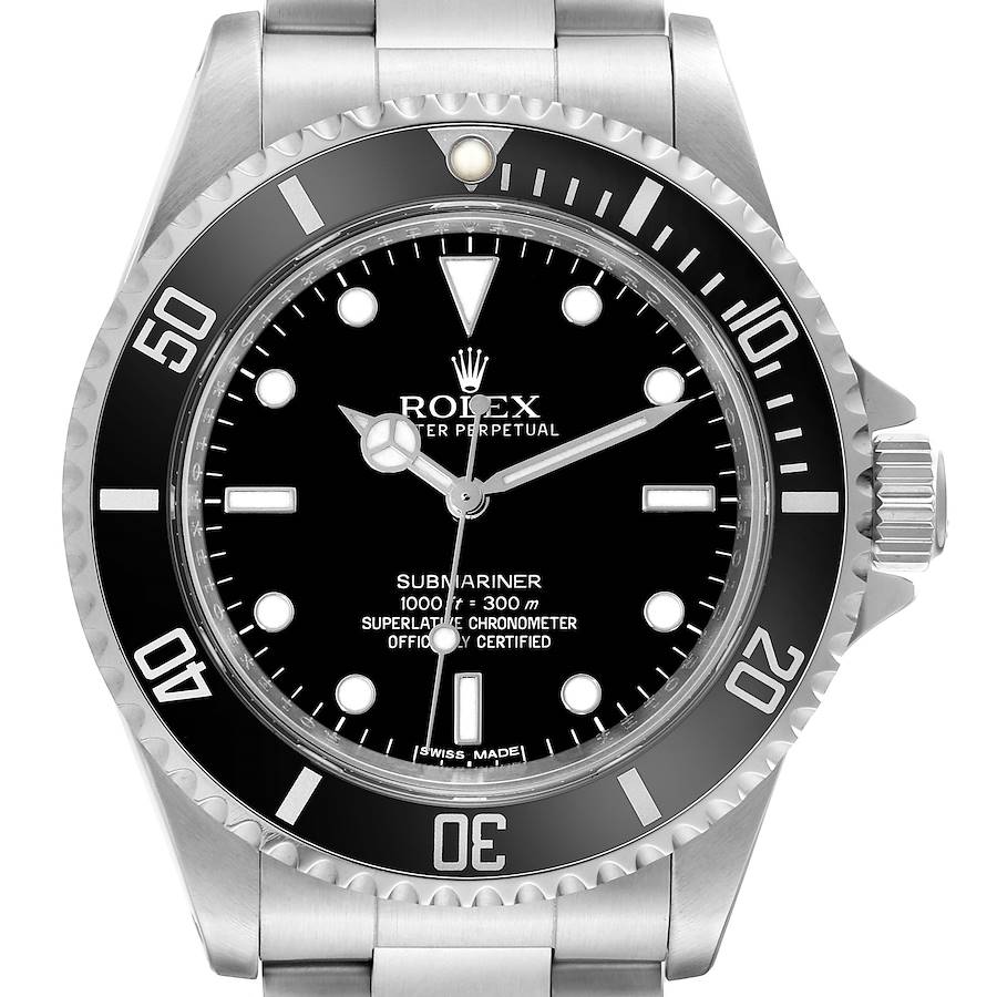 The image shows a front view of the face and bezel of the Rolex Submariner watch.