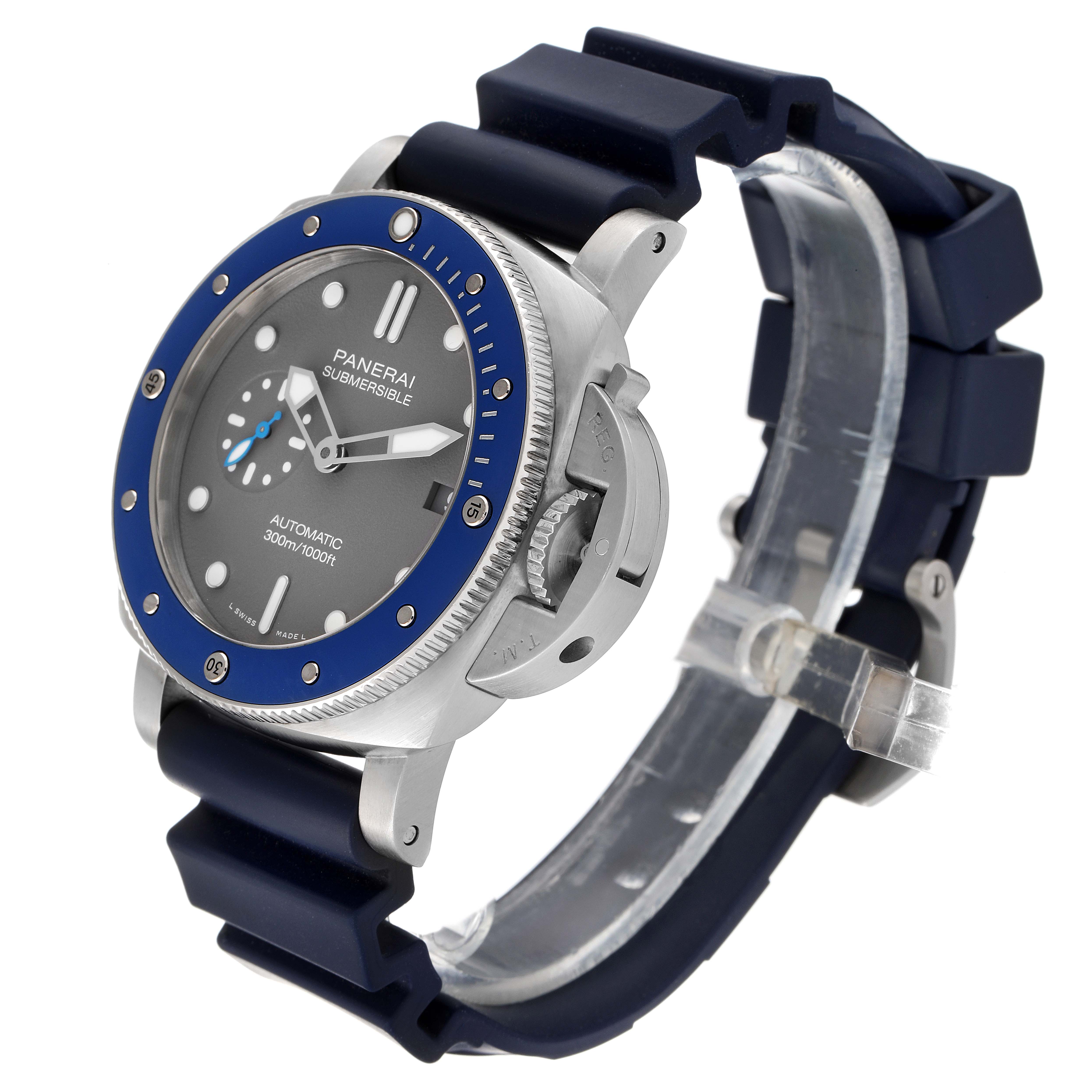 The image shows a Panerai Submersible PAM00959 Men's Stainless Steel Grey Dial PAM00959 Men's Stainless Steel Grey Dial watch at an angle highlighting the face, bezel, crown guard, and rubber strap.