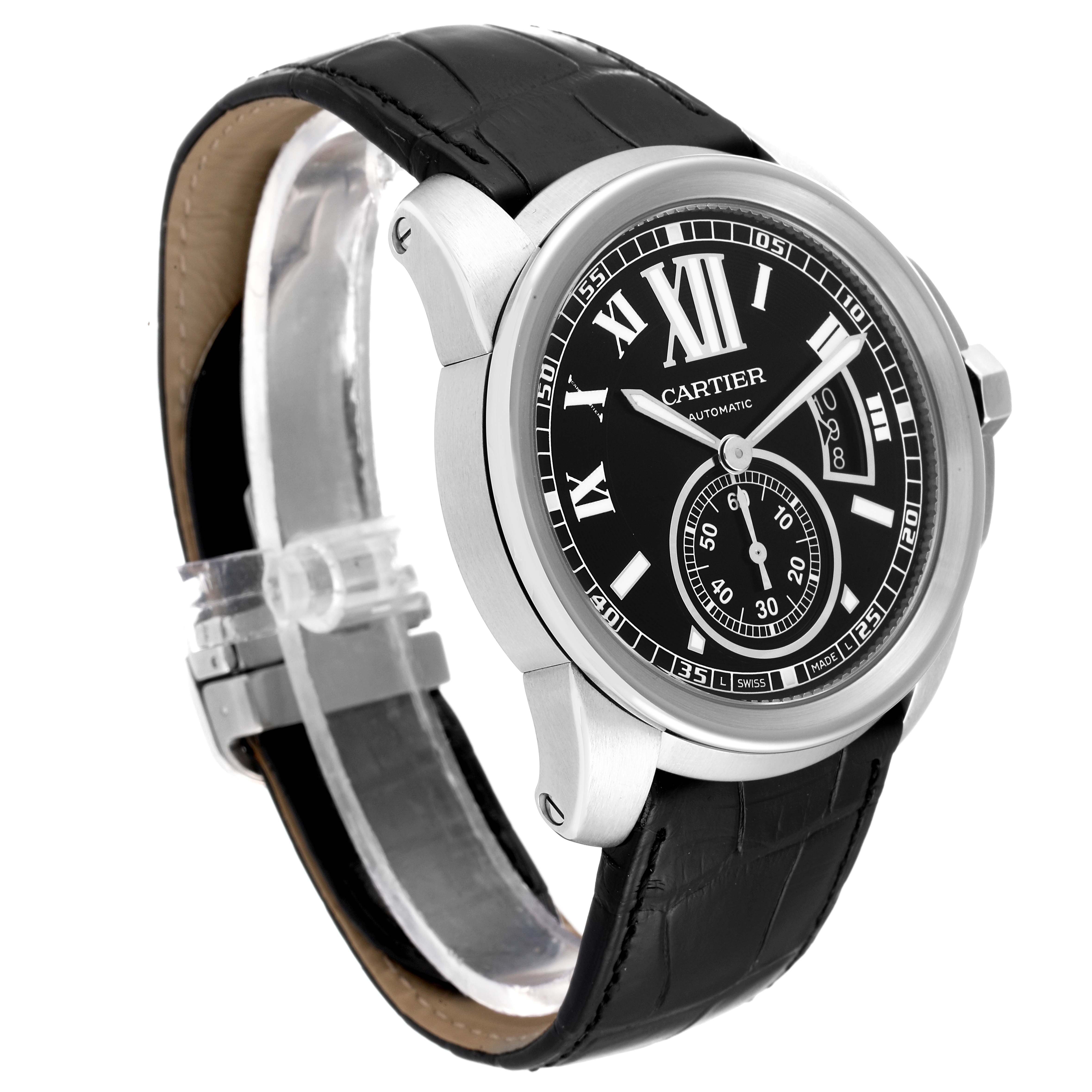 The image shows a side and front view of the Calibre de Cartier watch by Cartier, highlighting its black dial and leather strap.