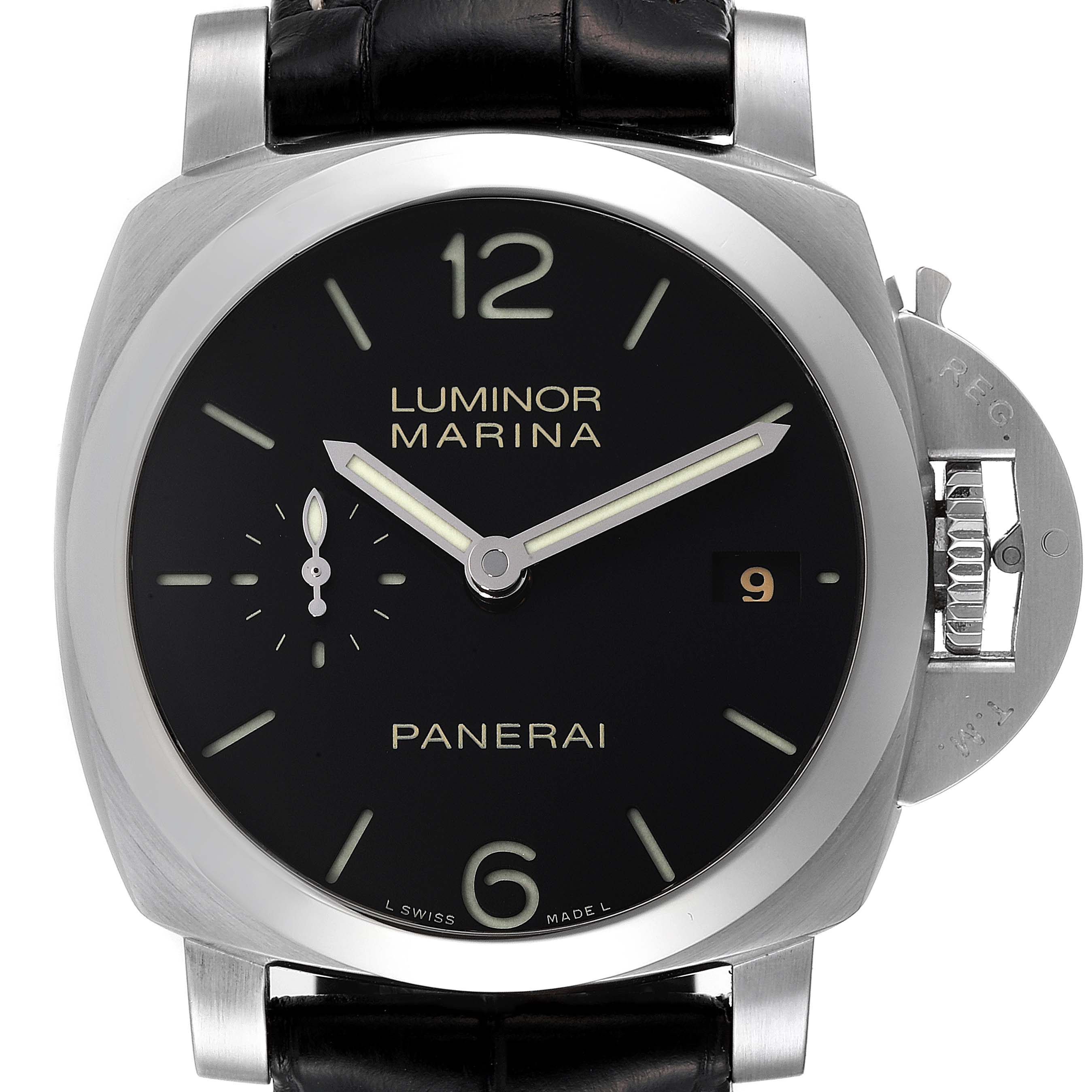 This Panerai Luminor PAM00392 Men
s Stainless Steel Black Dial PAM00392 Men
s Stainless Steel Black Dial Marina watch is shown from the front, displaying the dial, hands, and date window.