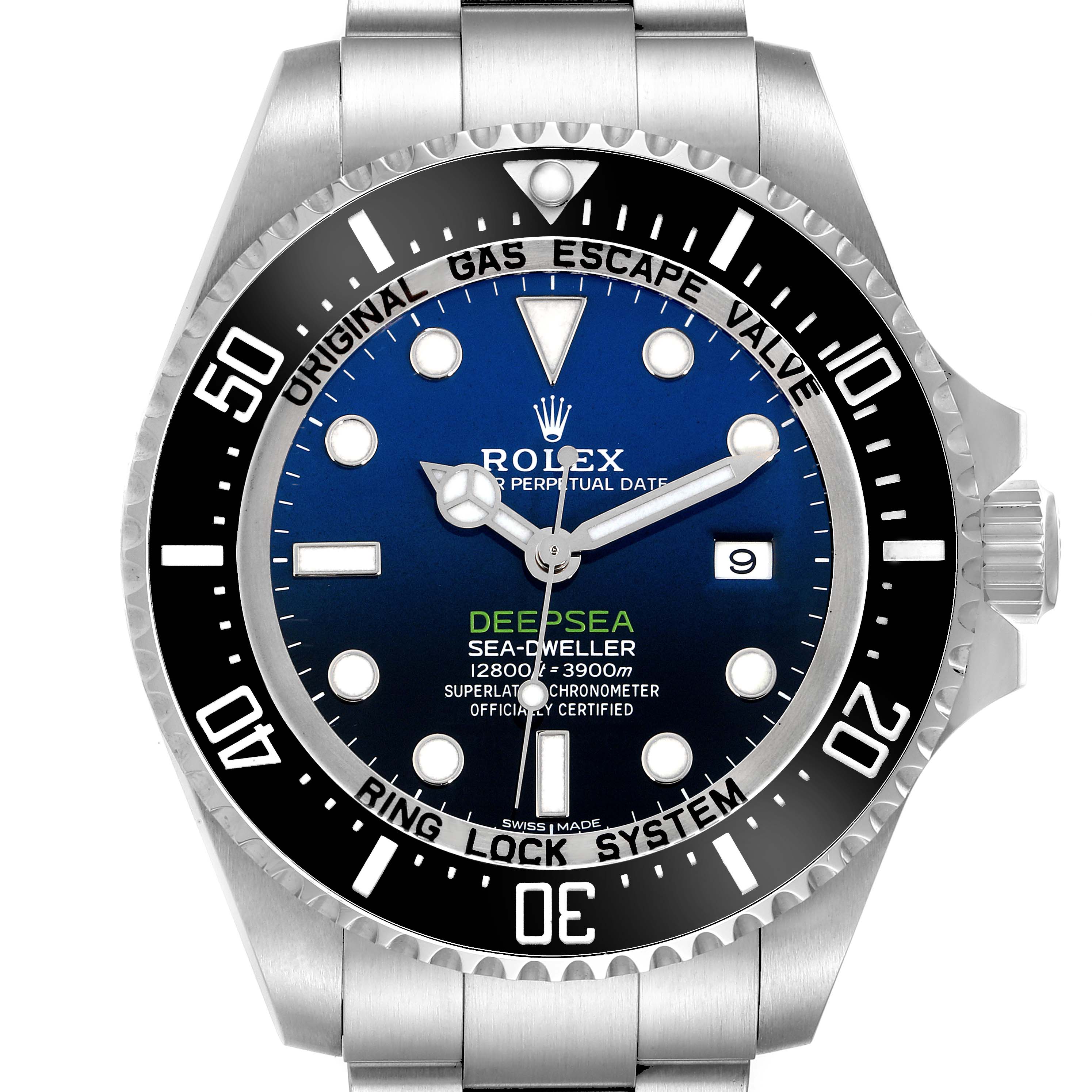 The image shows a frontal view of the Rolex Sea-Dweller, model number 116660, highlighting the dial, bezel, and part of the bracelet.