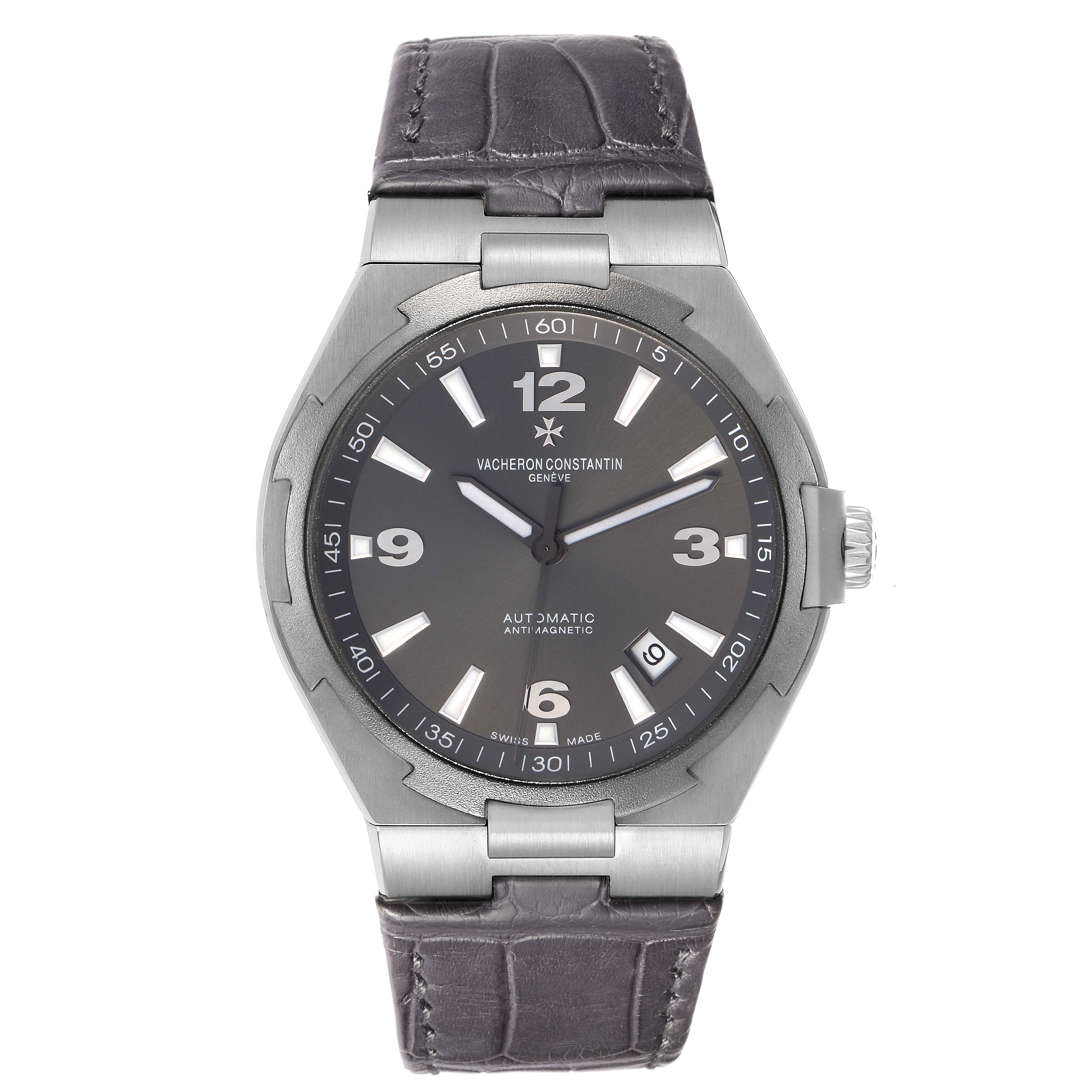 The image shows a front view of the Vacheron Constantin Overseas model 47040 men's watch, displaying the dial, bezel, and strap.