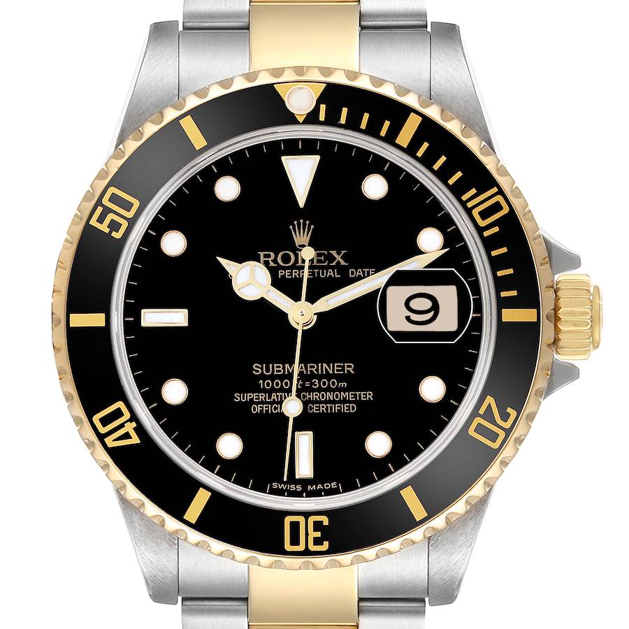 The image shows the Rolex Submariner 16613 men's watch from the front, highlighting the black dial, date window, gold bezel, and two-tone bracelet.