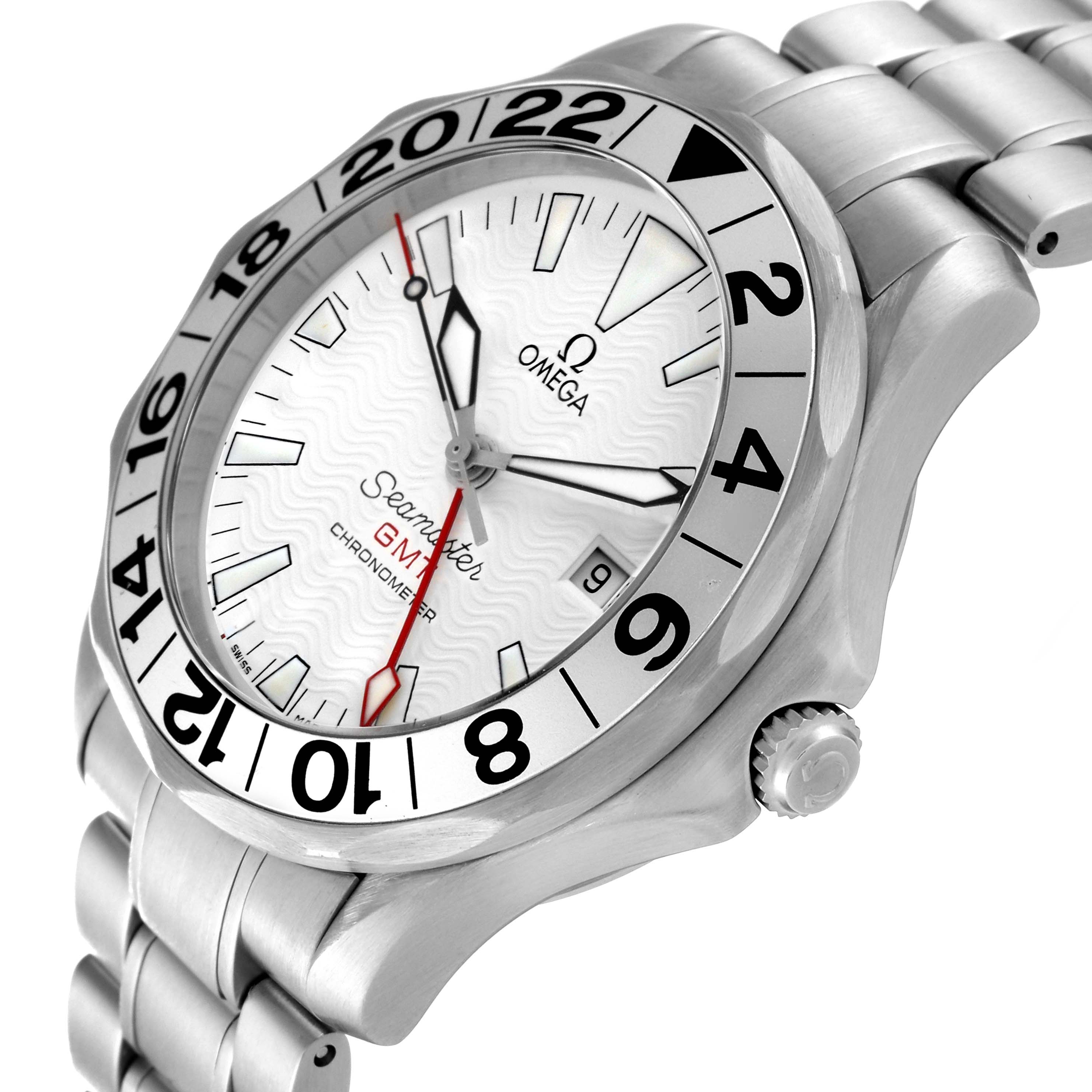 The image shows an angled view of an Omega Seamaster 2538.20.00 Men
s Stainless Steel White Dial 2538.20.00 Men
s Stainless Steel White Dial watch, highlighting the face, bezel, crown, and part of the bracelet.