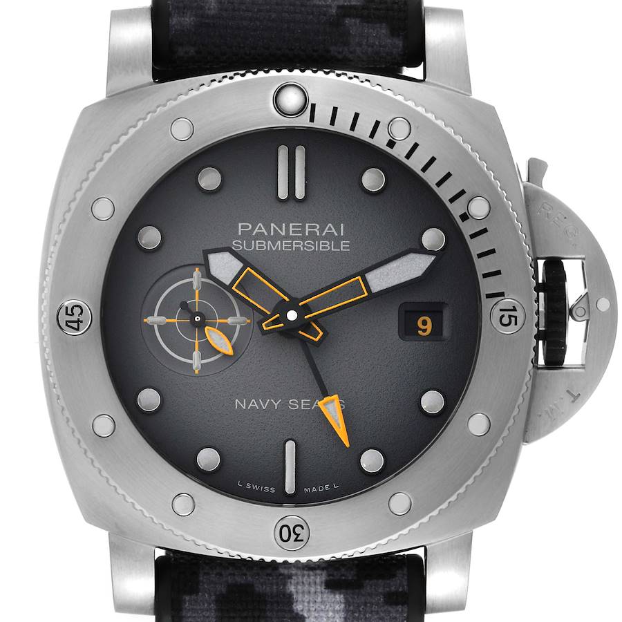 The image shows the face of a Panerai Submersible watch, including the case, bezel, dial, and part of the strap.