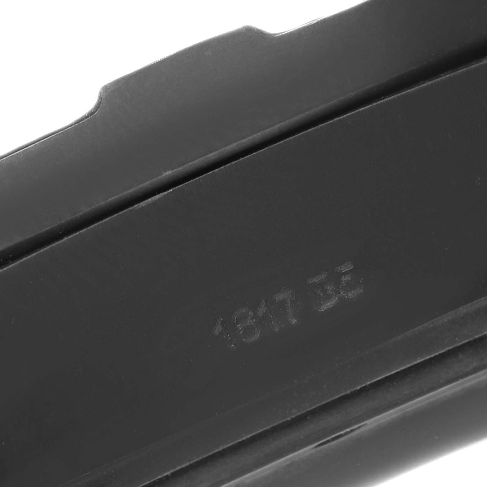 The image shows a close-up of the rubber strap or band of the Breitling Professional Series model VB5510 men's watch, displaying its textured surface and a model imprint.