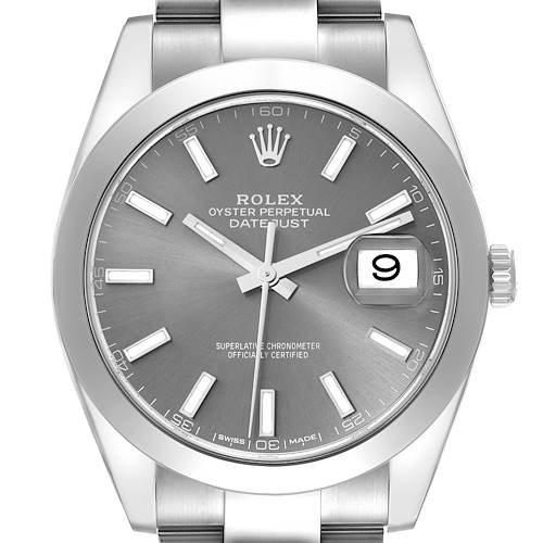 The image shows a Rolex Datejust 41 watch from the front, highlighting the dial, hands, bezel, and bracelet.