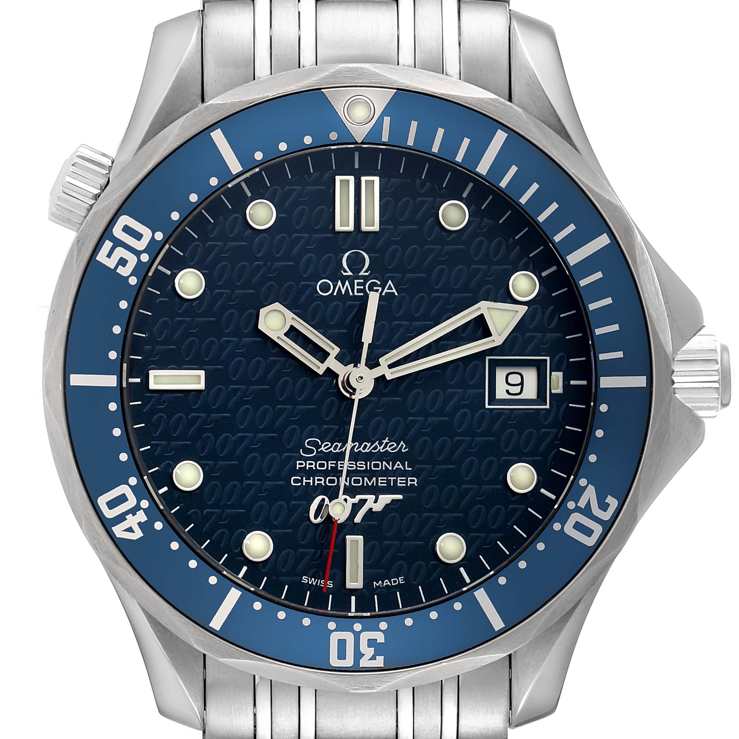 This image shows a frontal view of the Omega Seamaster 2537.80.00 Men's Stainless Steel Blue Dial 2537.80.00 Men's Stainless Steel Blue Dial watch, displaying the face, bezel, hands, and part of the metal bracelet.