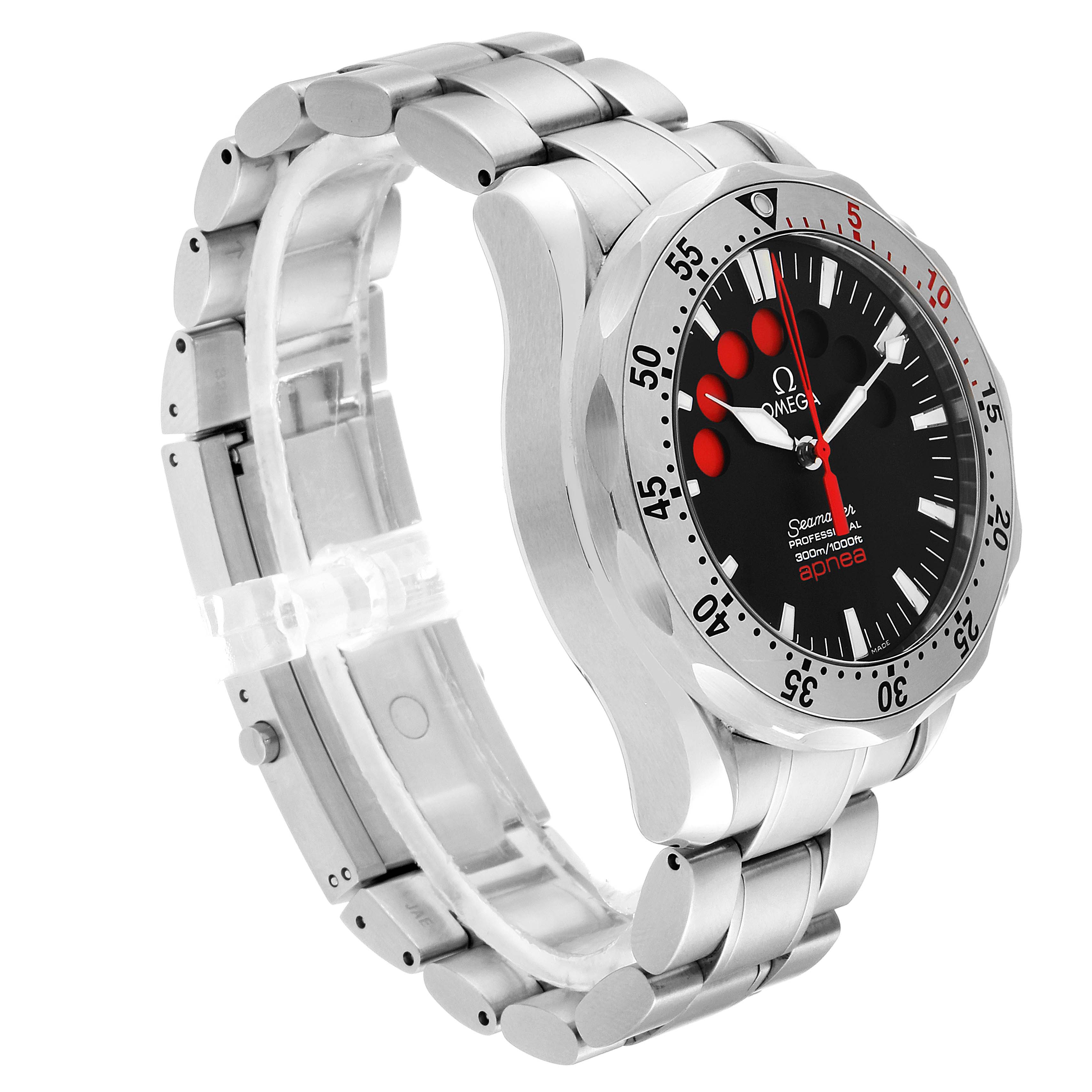 The image shows an angled view of an Omega Seamaster 2595.50.00 Men's Stainless Steel Black Dial 2595.50.00 Men's Stainless Steel Black Dial watch, highlighting its dial, bezel, and bracelet.