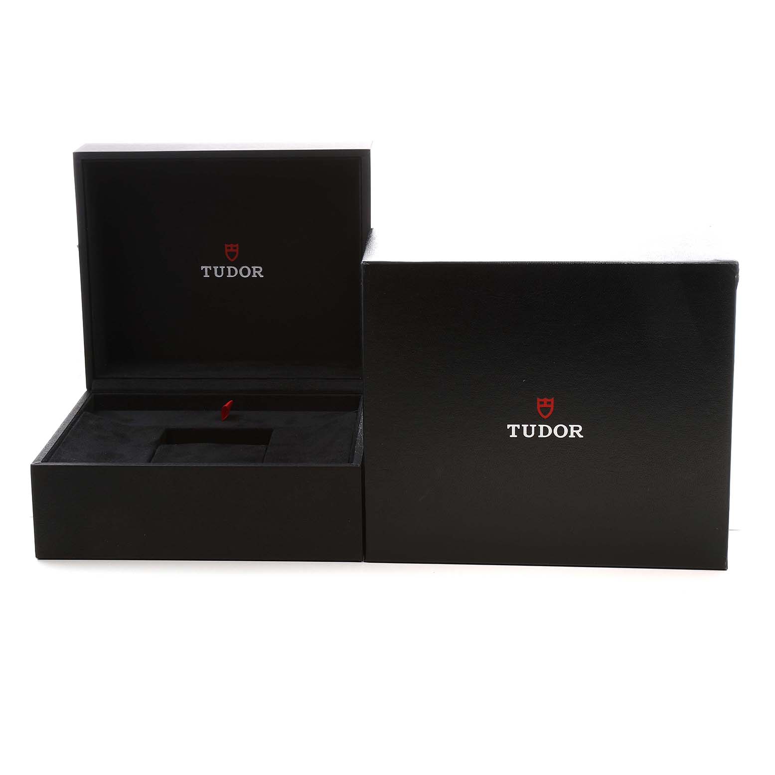 The image shows a Tudor Pelagos M25610TNL-0001 Men's Titanium Black Dial watch box set, with an open box revealing the inside and a branded outer cover.