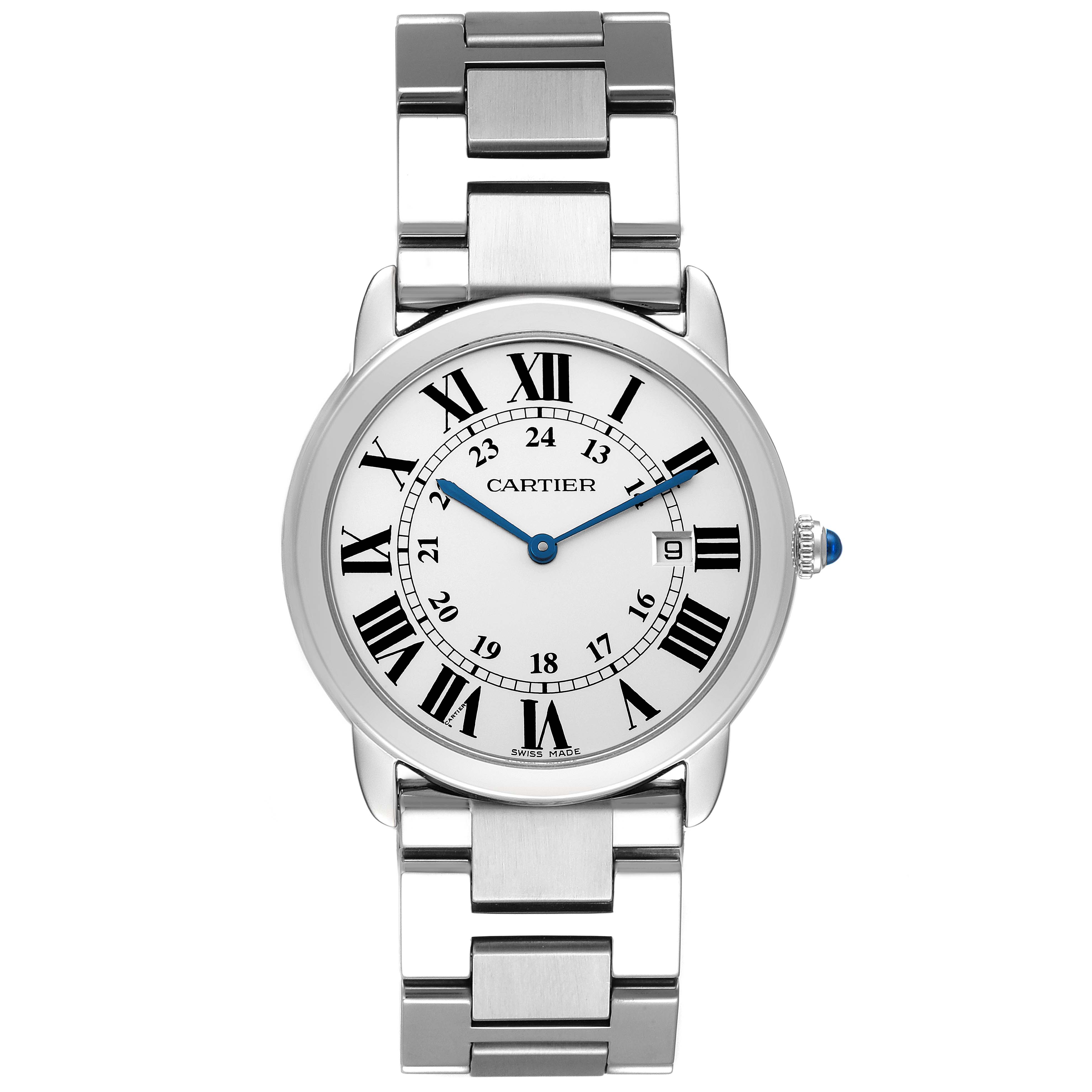 This is a frontal view of the Cartier Ronde W6701005 Men
s Stainless Steel Silver Dial W6701005 Men
s Stainless Steel Silver Dial model showing its dial and stainless steel bracelet.