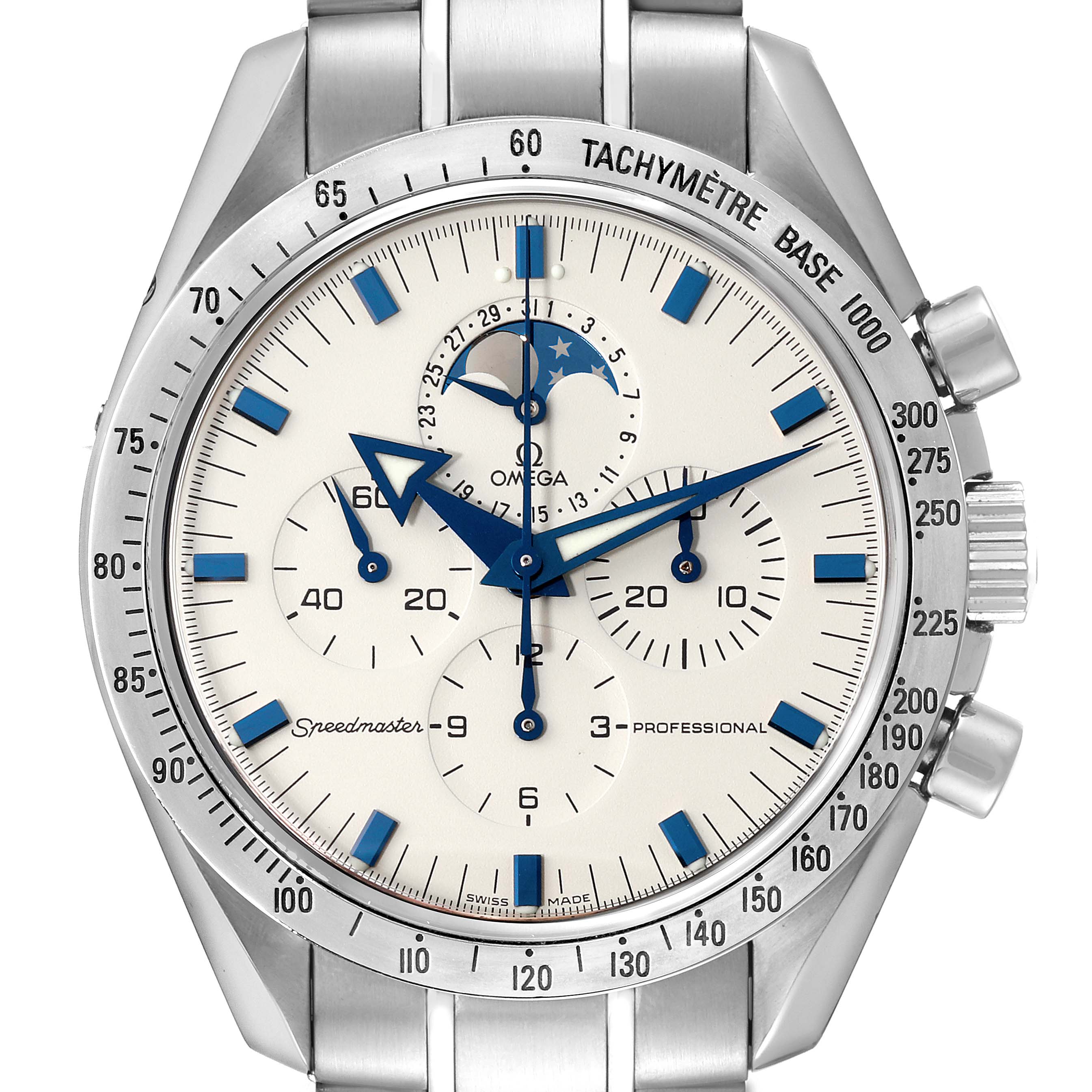 The image shows a front close-up view of the Omega Speedmaster 3575.20.00 Men's Stainless Steel White Dial 3575.20.00 Men's Stainless Steel White Dial watch, highlighting its dial, subdials, and tachymeter bezel.