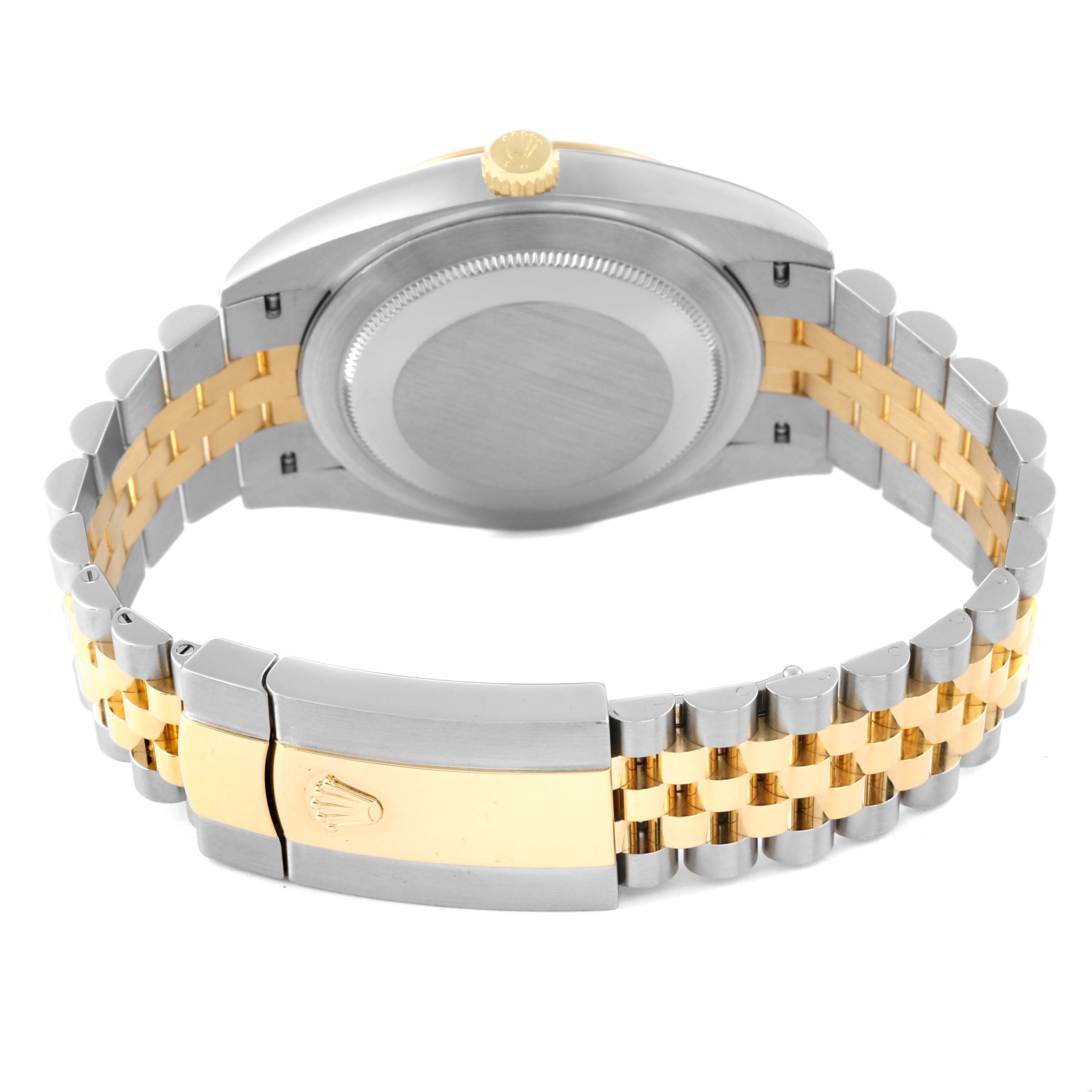 This image shows the back case and gold/silver bracelet of the Rolex Datejust 41 126333 Men's Steel and Gold (two tone) White Dial 126333 Men's Steel and Gold (two tone) White Dial model.