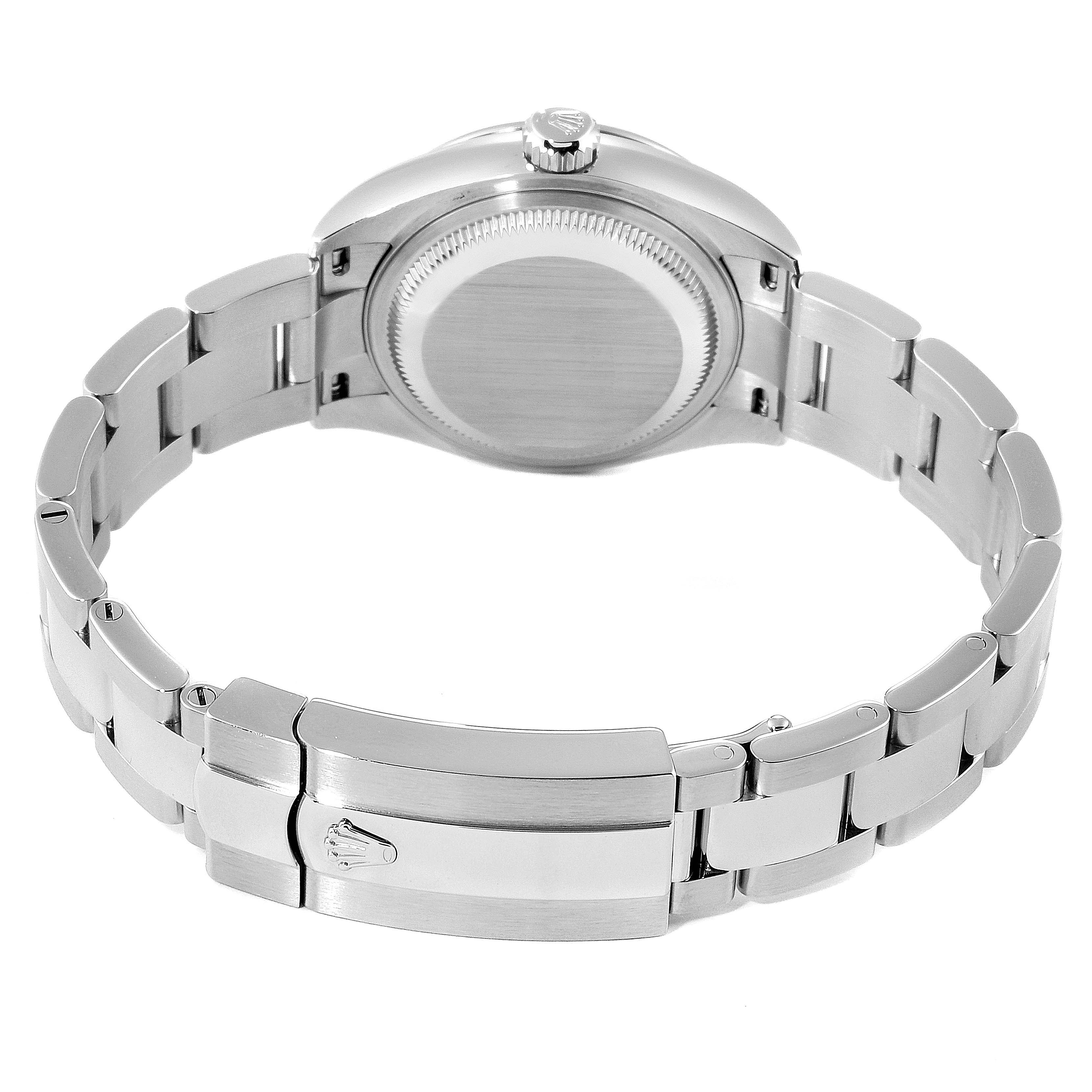 This image shows the back of the Rolex Datejust 279160 Women
s Stainless Steel White Dial 279160 Women
s Stainless Steel White Dial model, highlighting the case back and the bracelet with the clasp.