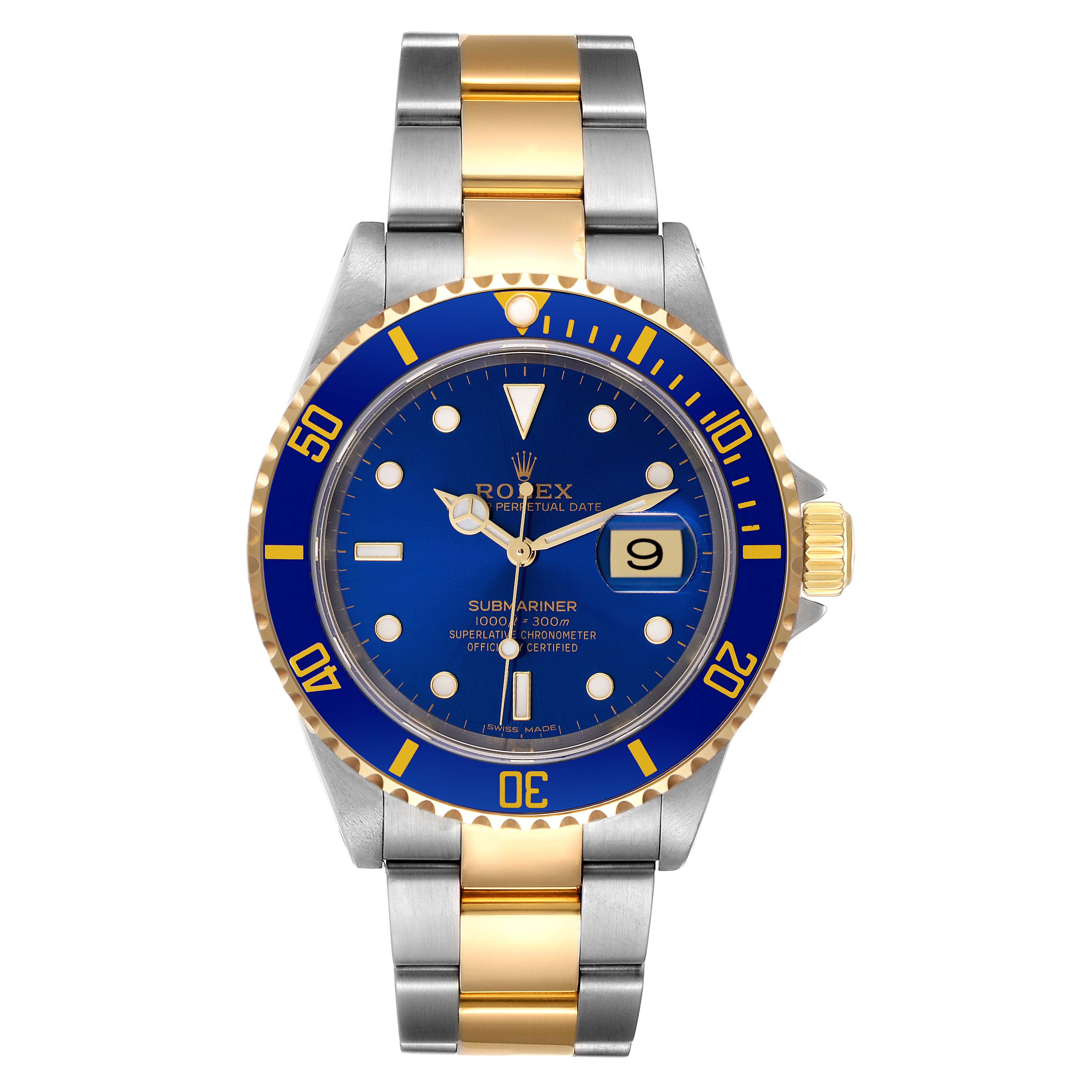 This image shows a front view of the Rolex Submariner 16613 Men
s Steel and Gold (two tone) Blue Dial 16613 Men
s Steel and Gold (two tone) Blue Dial watch, featuring its bezel, dial, case, and bracelet.